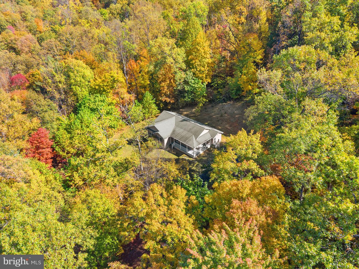 850 TIMBERLAND MANOR, BENTONVILLE, Virginia 22610, 3 Bedrooms Bedrooms, ,3 BathroomsBathrooms,Residential,For sale,850 TIMBERLAND MANOR,VAWR2012662 MLS # VAWR2012662