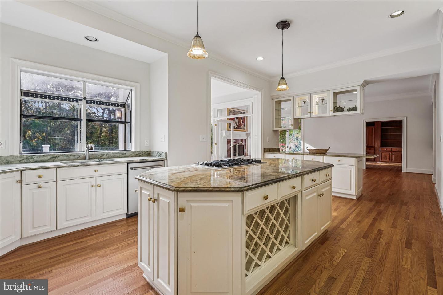 3010 WESTHURST CT, OAKTON, Virginia 22124, 5 Bedrooms Bedrooms, ,4 BathroomsBathrooms,Residential,For sale,3010 WESTHURST CT,VAFX2276888 MLS # VAFX2276888