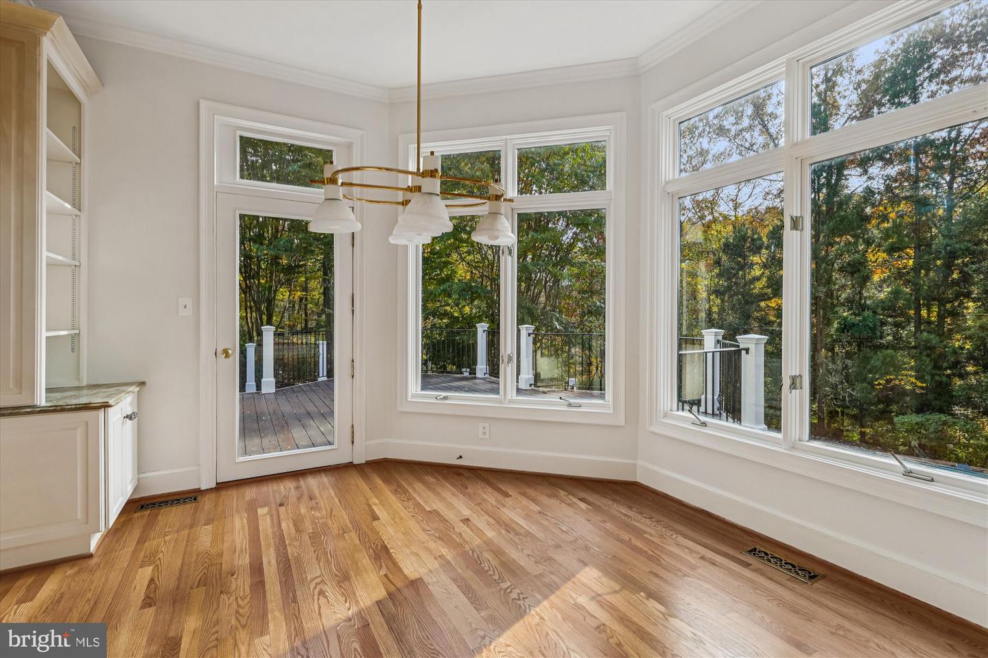 3010 WESTHURST CT, OAKTON, Virginia 22124, 5 Bedrooms Bedrooms, ,4 BathroomsBathrooms,Residential,For sale,3010 WESTHURST CT,VAFX2276888 MLS # VAFX2276888