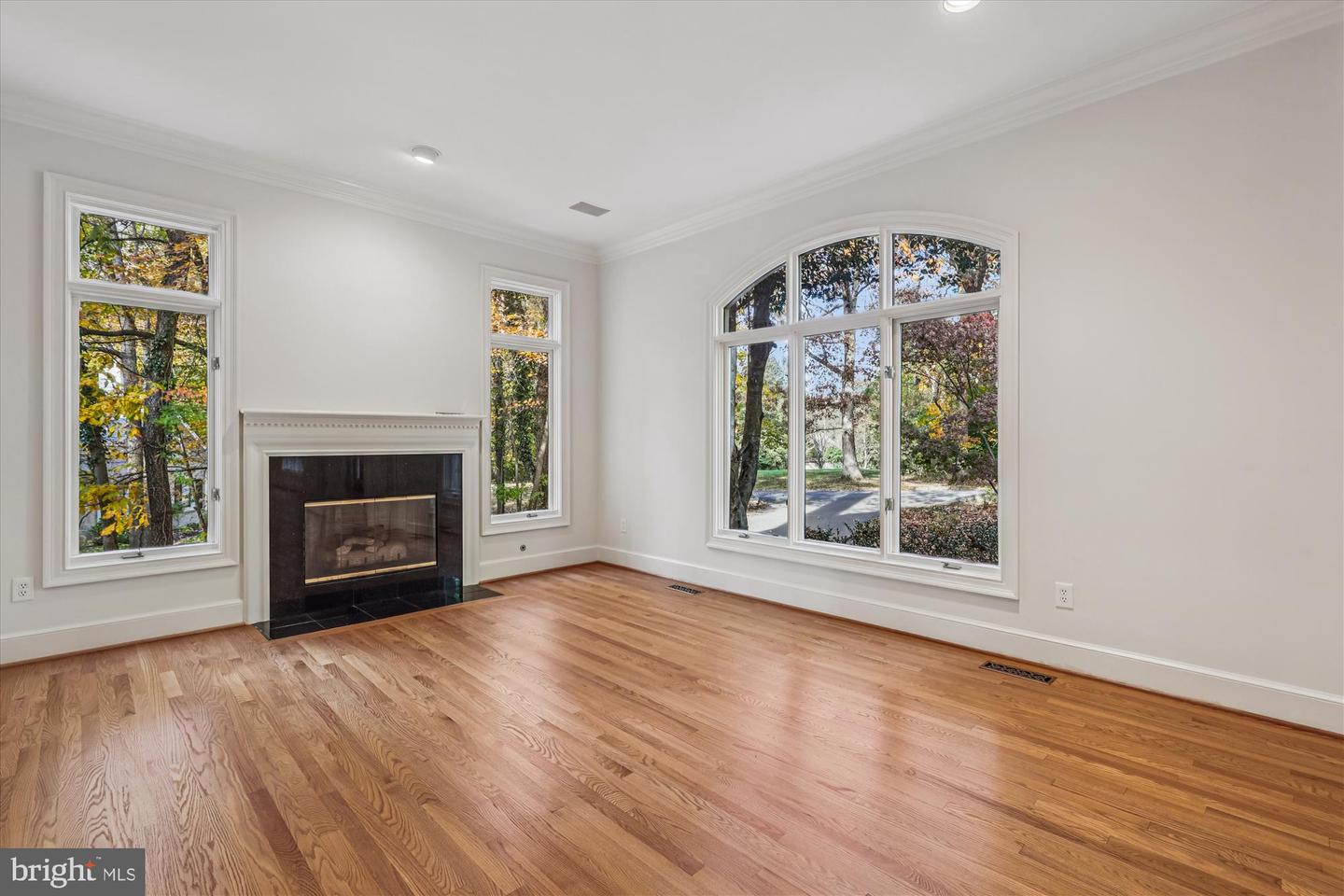 3010 WESTHURST CT, OAKTON, Virginia 22124, 5 Bedrooms Bedrooms, ,4 BathroomsBathrooms,Residential,For sale,3010 WESTHURST CT,VAFX2276888 MLS # VAFX2276888