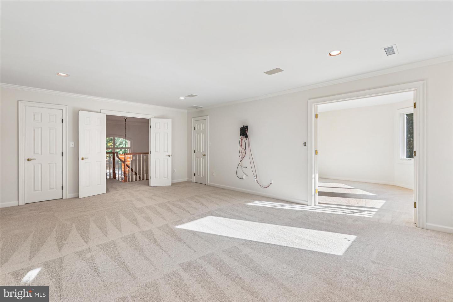 3010 WESTHURST CT, OAKTON, Virginia 22124, 5 Bedrooms Bedrooms, ,4 BathroomsBathrooms,Residential,For sale,3010 WESTHURST CT,VAFX2276888 MLS # VAFX2276888