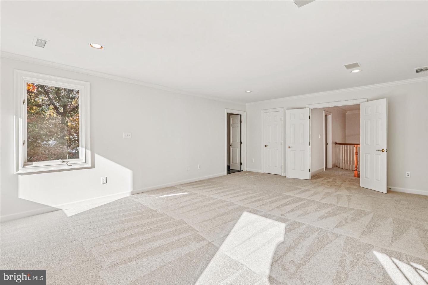 3010 WESTHURST CT, OAKTON, Virginia 22124, 5 Bedrooms Bedrooms, ,4 BathroomsBathrooms,Residential,For sale,3010 WESTHURST CT,VAFX2276888 MLS # VAFX2276888