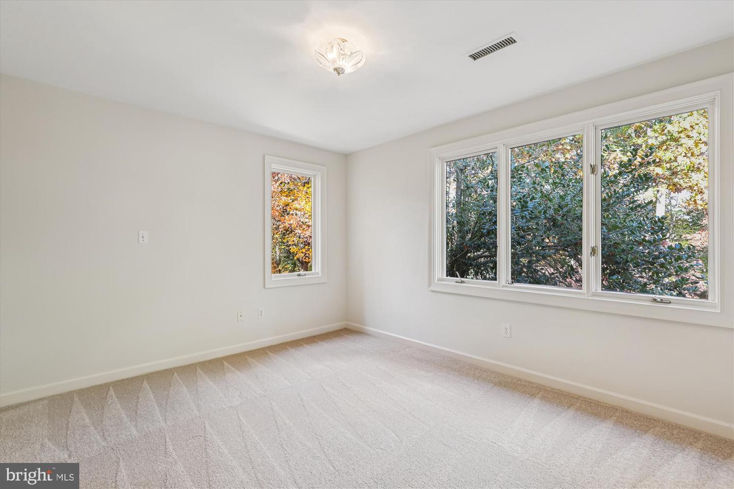 3010 WESTHURST CT, OAKTON, Virginia 22124, 5 Bedrooms Bedrooms, ,4 BathroomsBathrooms,Residential,For sale,3010 WESTHURST CT,VAFX2276888 MLS # VAFX2276888