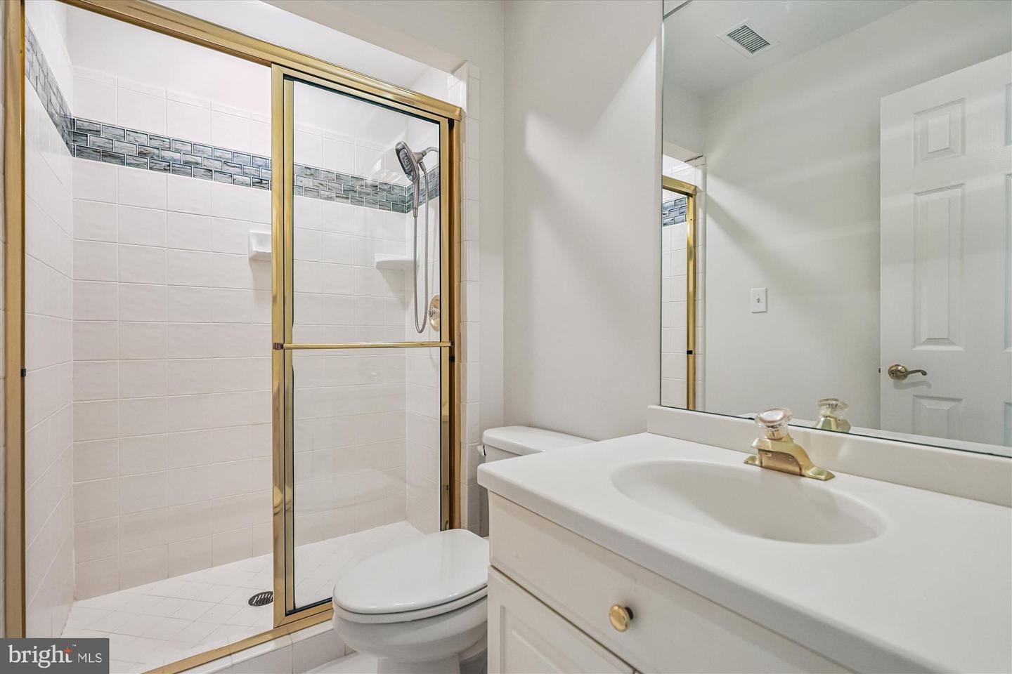 3010 WESTHURST CT, OAKTON, Virginia 22124, 5 Bedrooms Bedrooms, ,4 BathroomsBathrooms,Residential,For sale,3010 WESTHURST CT,VAFX2276888 MLS # VAFX2276888