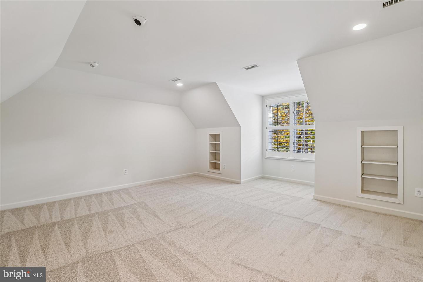 3010 WESTHURST CT, OAKTON, Virginia 22124, 5 Bedrooms Bedrooms, ,4 BathroomsBathrooms,Residential,For sale,3010 WESTHURST CT,VAFX2276888 MLS # VAFX2276888