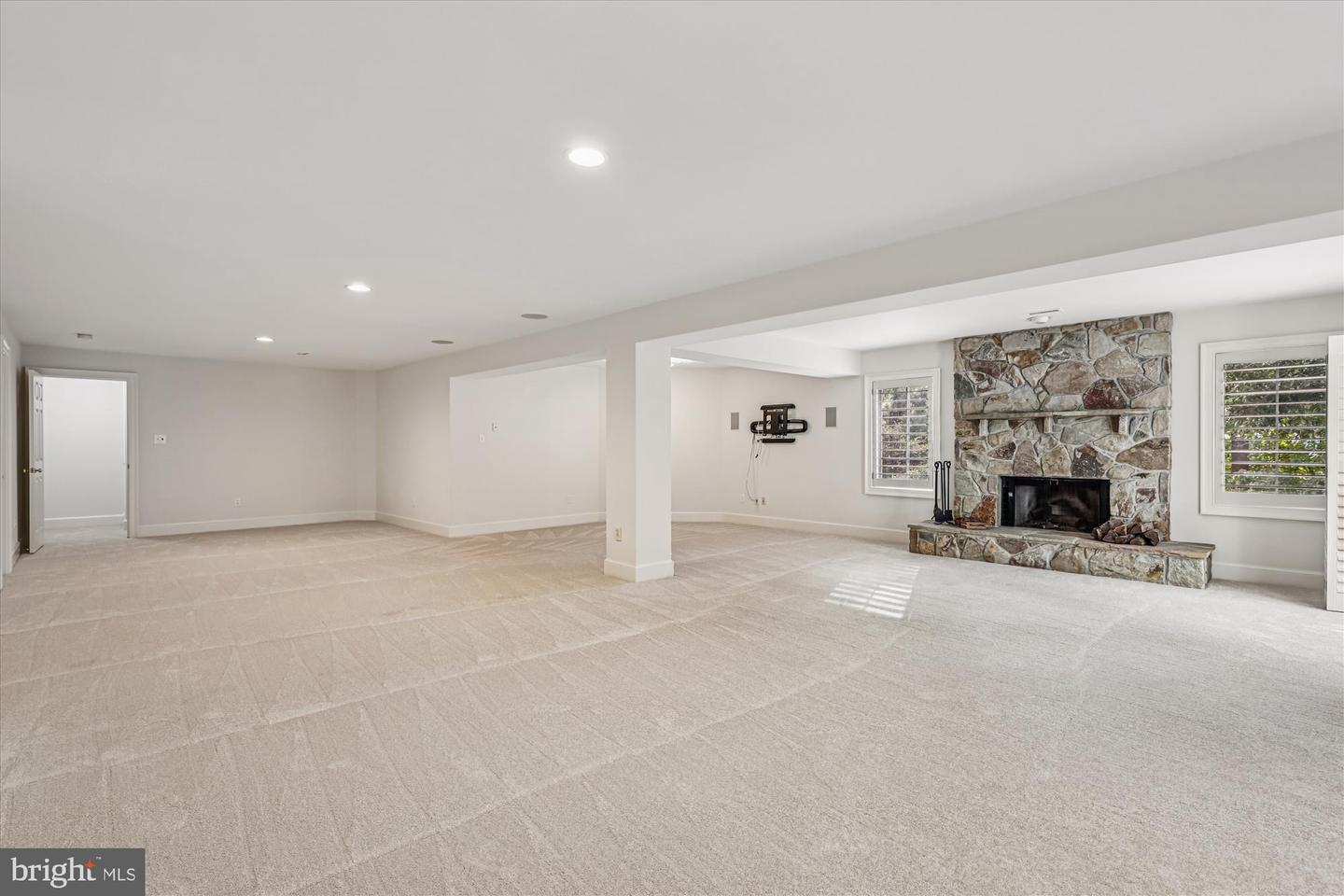 3010 WESTHURST CT, OAKTON, Virginia 22124, 5 Bedrooms Bedrooms, ,4 BathroomsBathrooms,Residential,For sale,3010 WESTHURST CT,VAFX2276888 MLS # VAFX2276888