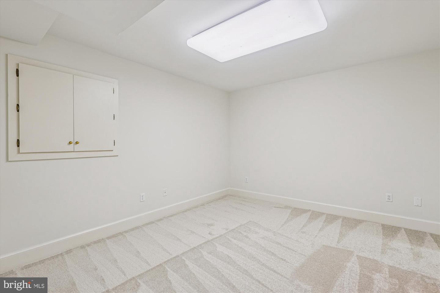 3010 WESTHURST CT, OAKTON, Virginia 22124, 5 Bedrooms Bedrooms, ,4 BathroomsBathrooms,Residential,For sale,3010 WESTHURST CT,VAFX2276888 MLS # VAFX2276888