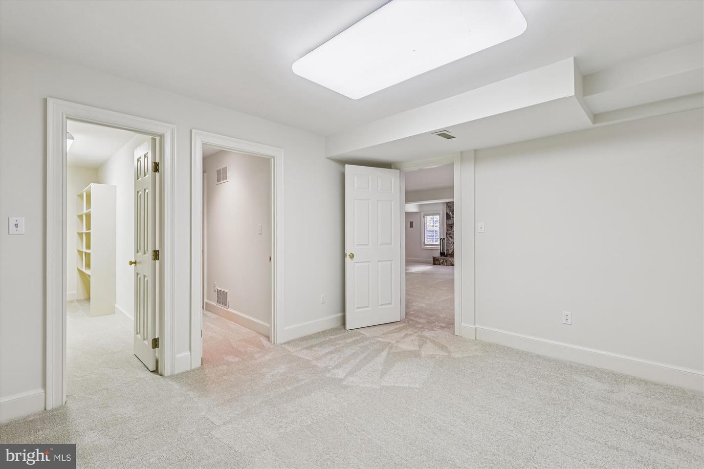 3010 WESTHURST CT, OAKTON, Virginia 22124, 5 Bedrooms Bedrooms, ,4 BathroomsBathrooms,Residential,For sale,3010 WESTHURST CT,VAFX2276888 MLS # VAFX2276888