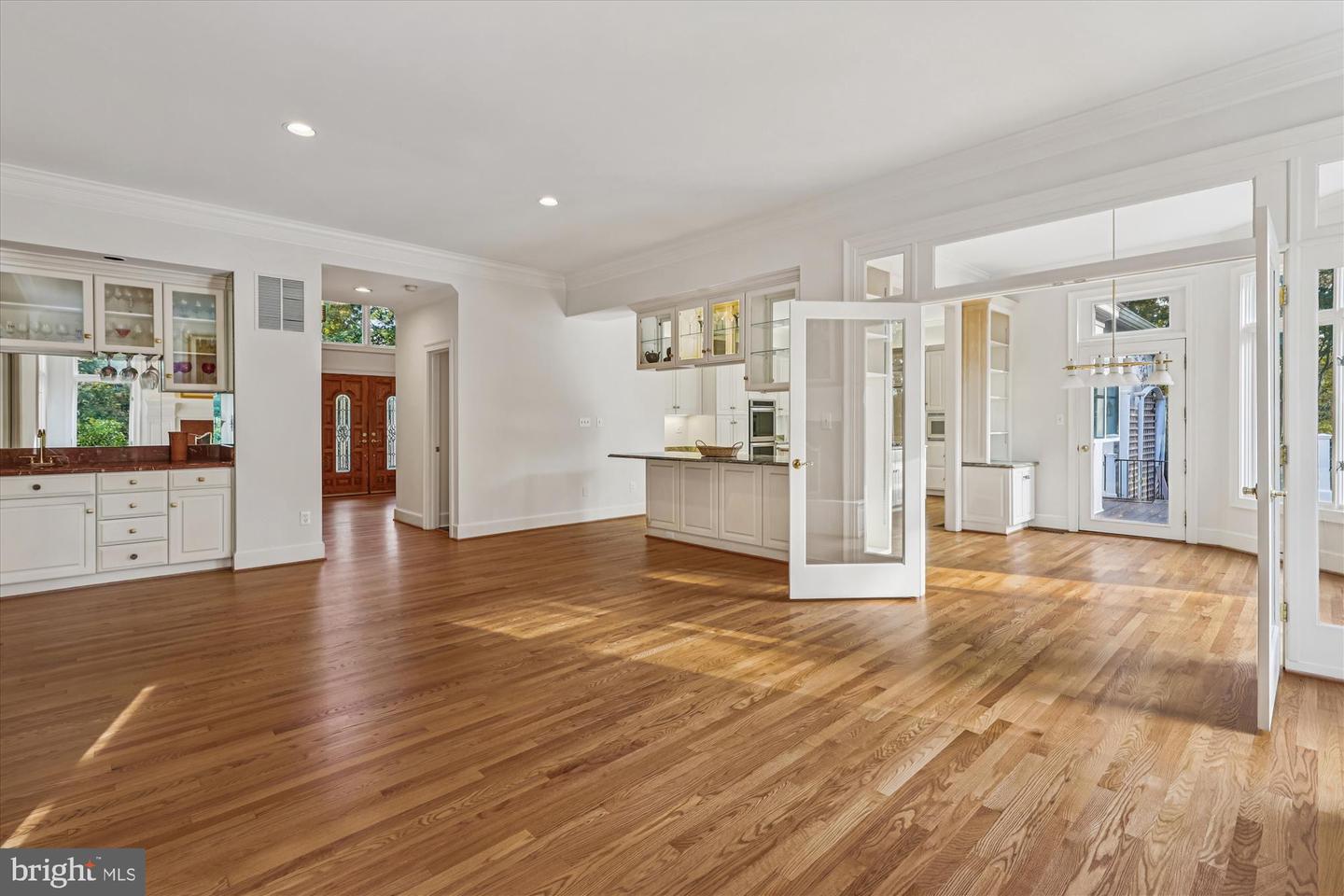 3010 WESTHURST CT, OAKTON, Virginia 22124, 5 Bedrooms Bedrooms, ,4 BathroomsBathrooms,Residential,For sale,3010 WESTHURST CT,VAFX2276888 MLS # VAFX2276888