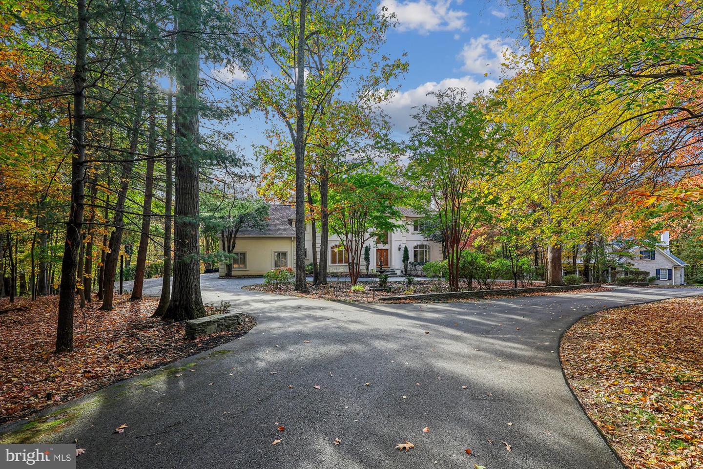 3010 WESTHURST CT, OAKTON, Virginia 22124, 5 Bedrooms Bedrooms, ,4 BathroomsBathrooms,Residential,For sale,3010 WESTHURST CT,VAFX2276888 MLS # VAFX2276888