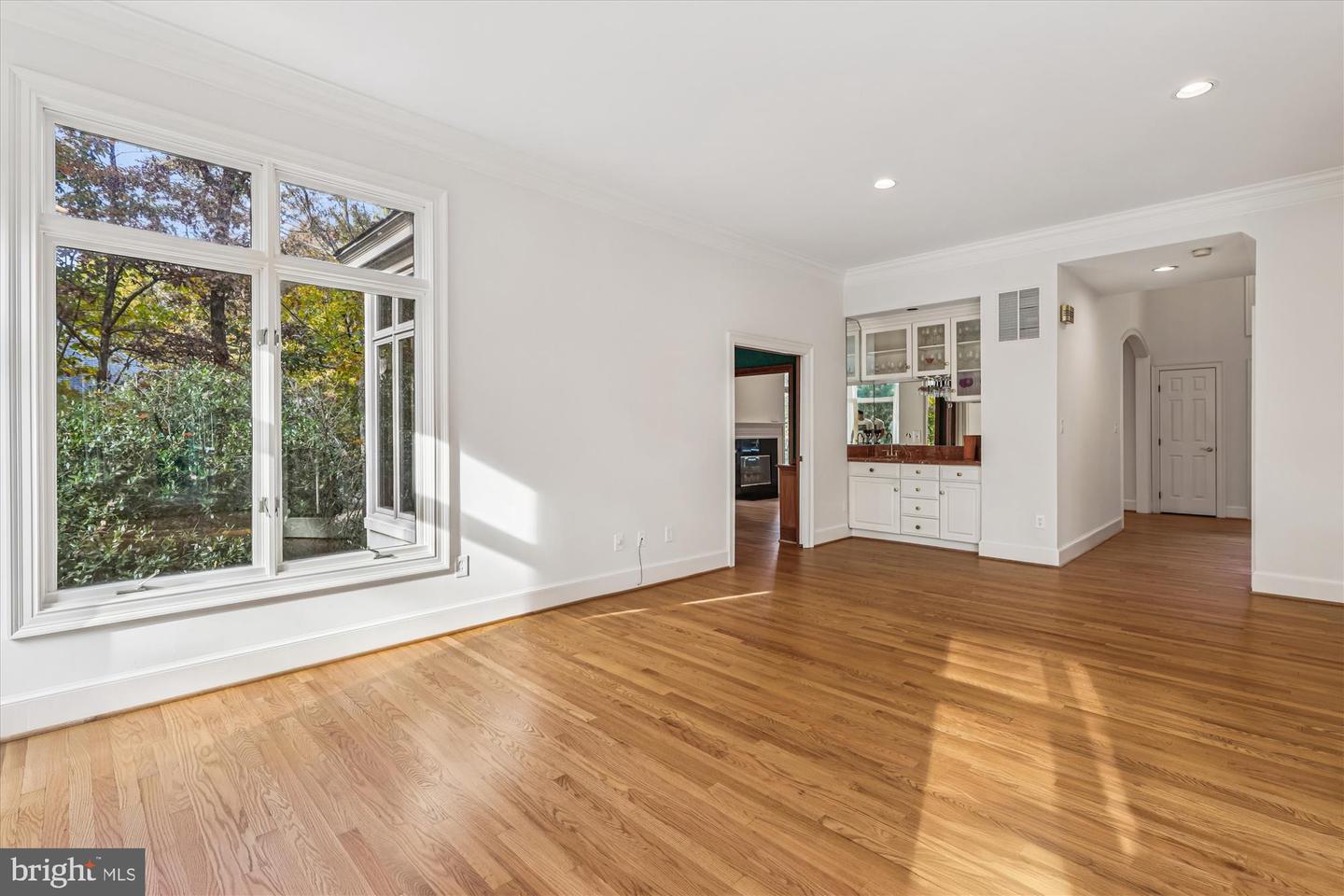 3010 WESTHURST CT, OAKTON, Virginia 22124, 5 Bedrooms Bedrooms, ,4 BathroomsBathrooms,Residential,For sale,3010 WESTHURST CT,VAFX2276888 MLS # VAFX2276888