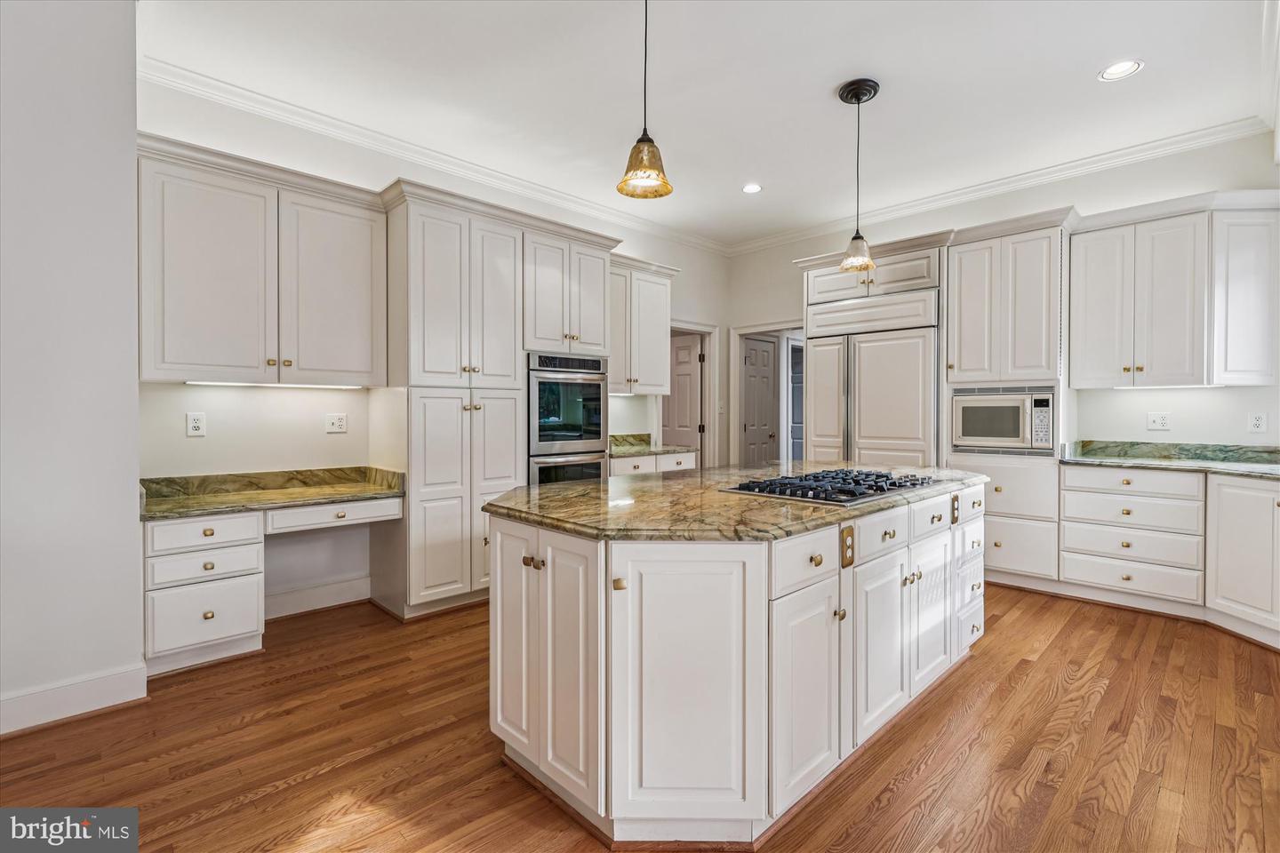 3010 WESTHURST CT, OAKTON, Virginia 22124, 5 Bedrooms Bedrooms, ,4 BathroomsBathrooms,Residential,For sale,3010 WESTHURST CT,VAFX2276888 MLS # VAFX2276888