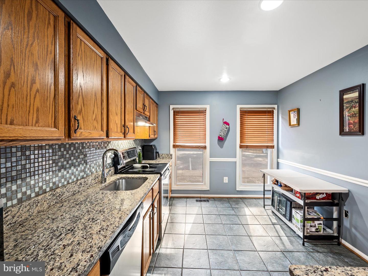 8436 WILLOW GLEN CT, MANASSAS, Virginia 20110, 4 Bedrooms Bedrooms, 13 Rooms Rooms,3 BathroomsBathrooms,Residential,For sale,8436 WILLOW GLEN CT,VAMN2009596 MLS # VAMN2009596