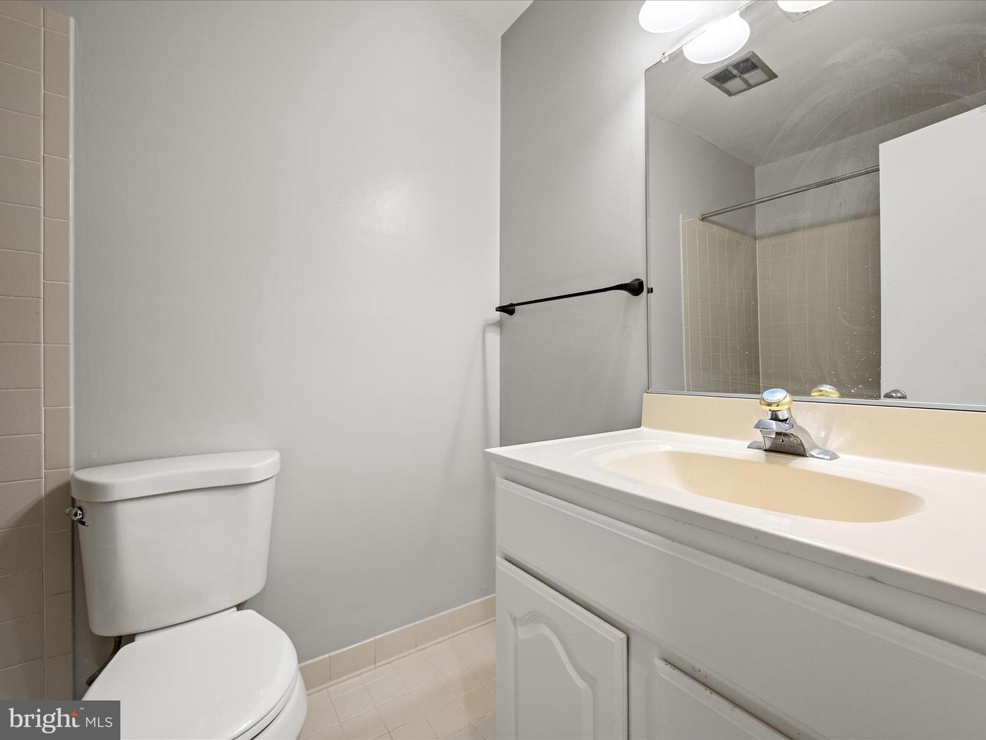 8436 WILLOW GLEN CT, MANASSAS, Virginia 20110, 4 Bedrooms Bedrooms, 13 Rooms Rooms,3 BathroomsBathrooms,Residential,For sale,8436 WILLOW GLEN CT,VAMN2009596 MLS # VAMN2009596