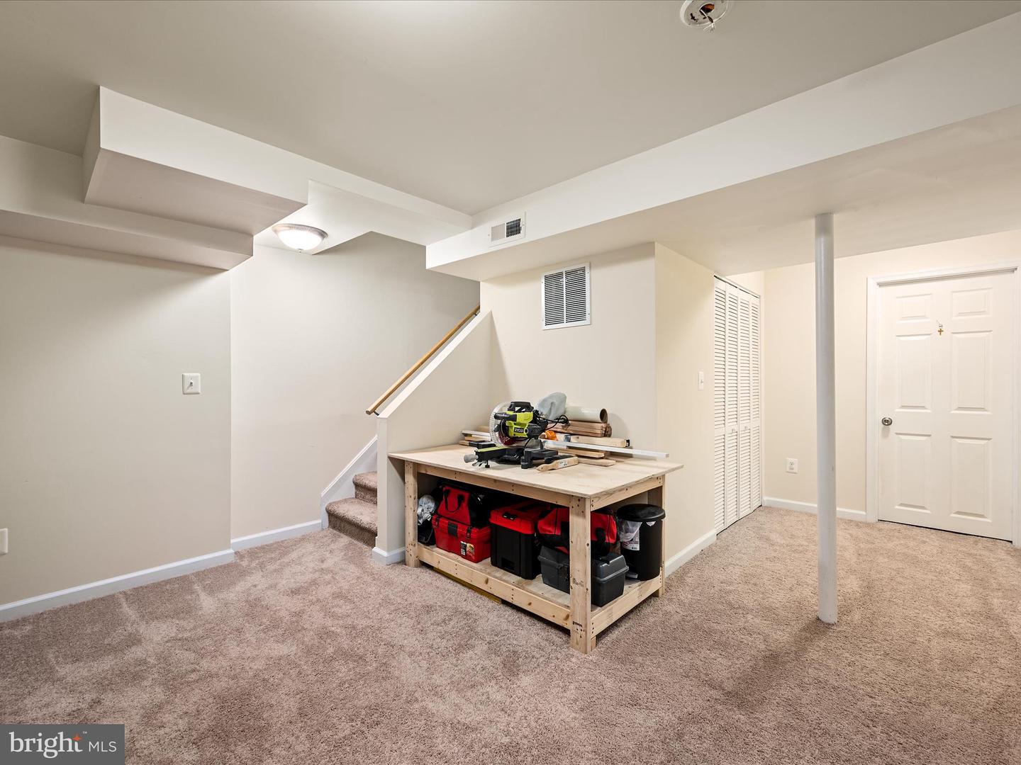 8436 WILLOW GLEN CT, MANASSAS, Virginia 20110, 4 Bedrooms Bedrooms, 13 Rooms Rooms,3 BathroomsBathrooms,Residential,For sale,8436 WILLOW GLEN CT,VAMN2009596 MLS # VAMN2009596