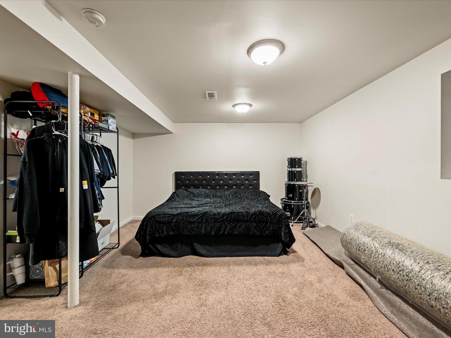 8436 WILLOW GLEN CT, MANASSAS, Virginia 20110, 4 Bedrooms Bedrooms, 13 Rooms Rooms,3 BathroomsBathrooms,Residential,For sale,8436 WILLOW GLEN CT,VAMN2009596 MLS # VAMN2009596