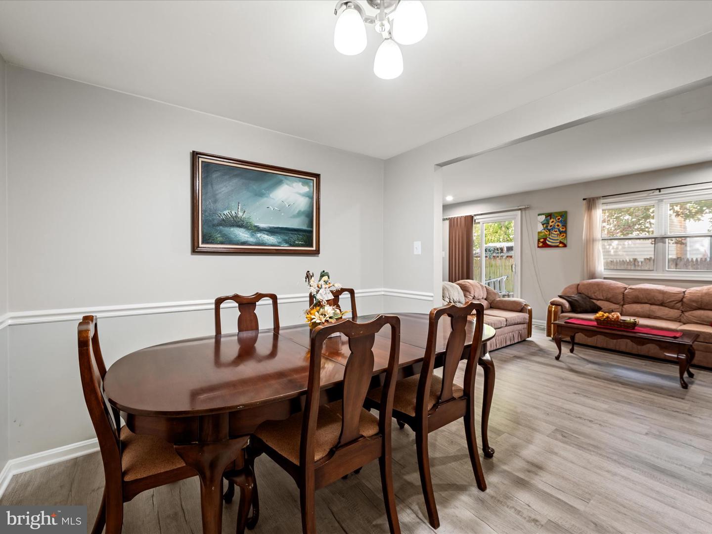 8436 WILLOW GLEN CT, MANASSAS, Virginia 20110, 4 Bedrooms Bedrooms, 13 Rooms Rooms,3 BathroomsBathrooms,Residential,For sale,8436 WILLOW GLEN CT,VAMN2009596 MLS # VAMN2009596