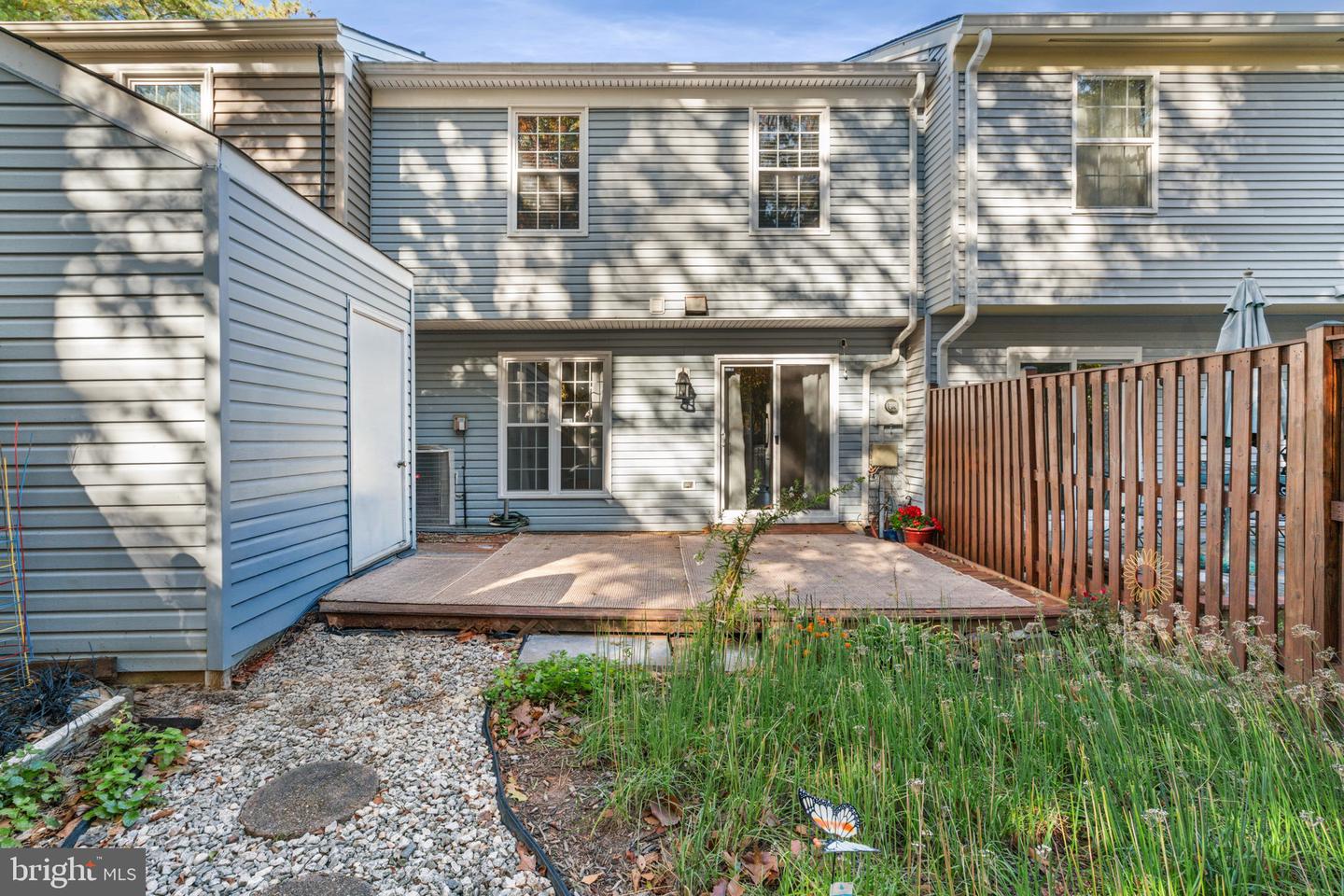 14855 LYNHODGE CT, CENTREVILLE, Virginia 20120, 3 Bedrooms Bedrooms, ,2 BathroomsBathrooms,Residential,For sale,14855 LYNHODGE CT,VAFX2276964 MLS # VAFX2276964