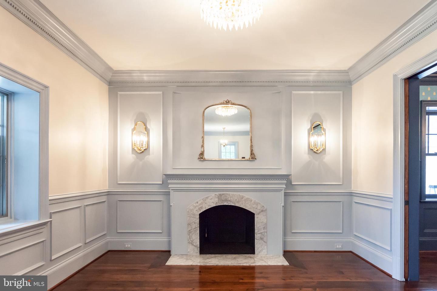 3500 N ABINGDON ST, ARLINGTON, Virginia 22207, 6 Bedrooms Bedrooms, 27 Rooms Rooms,6 BathroomsBathrooms,Residential,For sale,3500 N ABINGDON ST,VAAR2065572 MLS # VAAR2065572