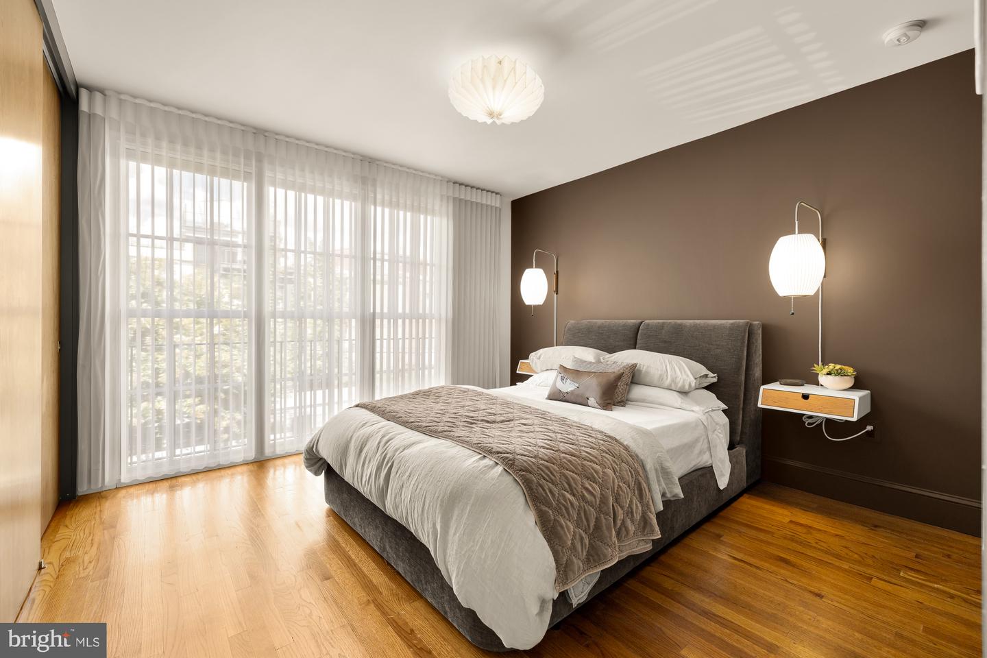 925 FRENCH ST NW, WASHINGTON, District Of Columbia 20001, 3 Bedrooms Bedrooms, ,3 BathroomsBathrooms,Residential,For sale,925 FRENCH ST NW,DCDC2229698 MLS # DCDC2229698