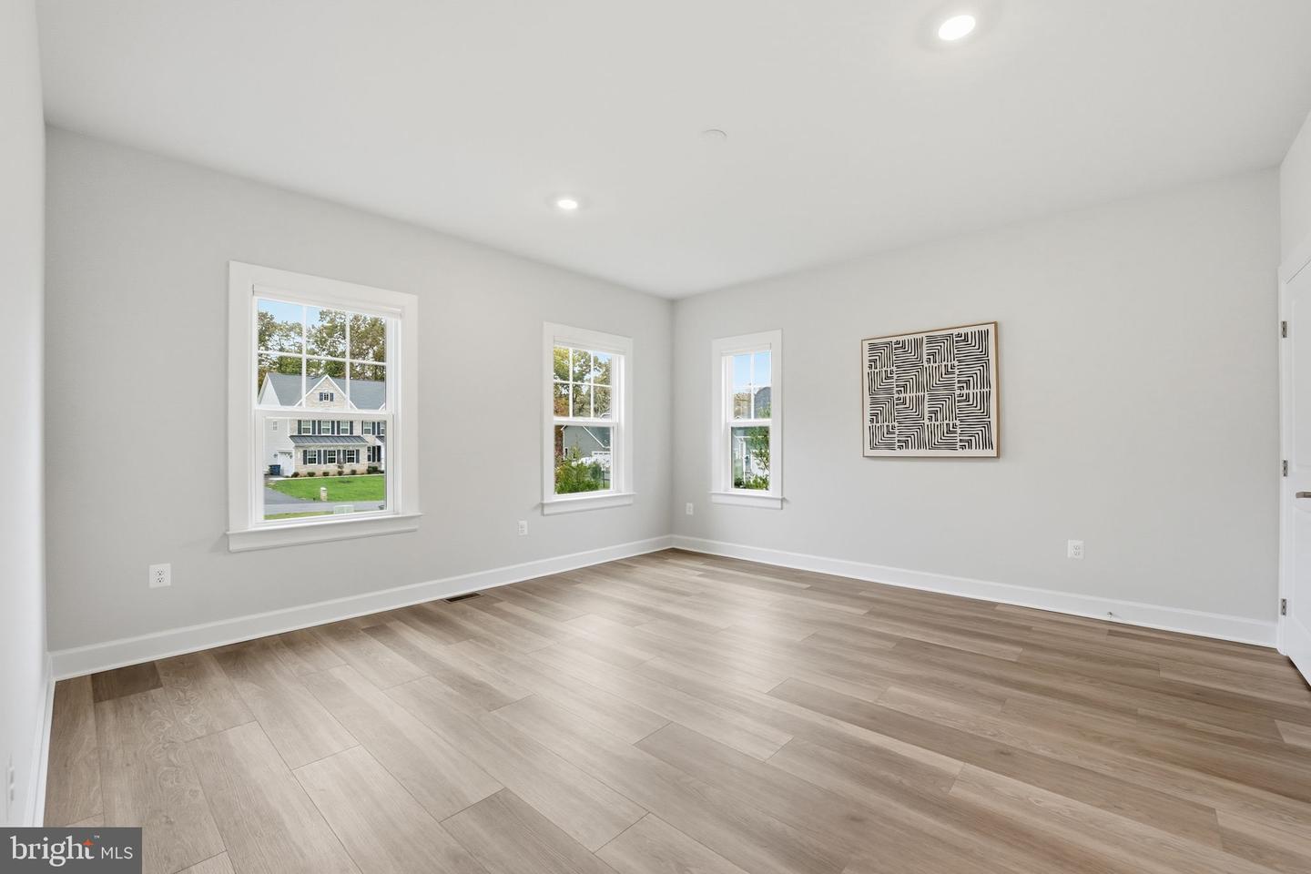 10914 CANTERBURY CT, SPOTSYLVANIA, Virginia 22551, 5 Bedrooms Bedrooms, ,5 BathroomsBathrooms,Residential,For sale,10914 CANTERBURY CT,VASP2037340 MLS # VASP2037340