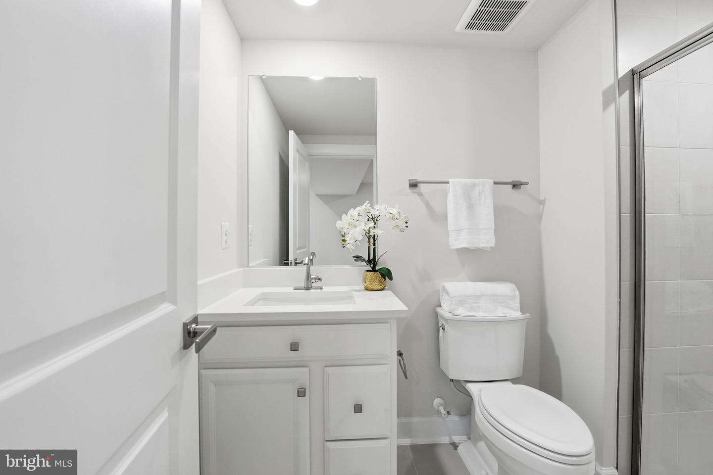 10914 CANTERBURY CT, SPOTSYLVANIA, Virginia 22551, 5 Bedrooms Bedrooms, ,5 BathroomsBathrooms,Residential,For sale,10914 CANTERBURY CT,VASP2037340 MLS # VASP2037340