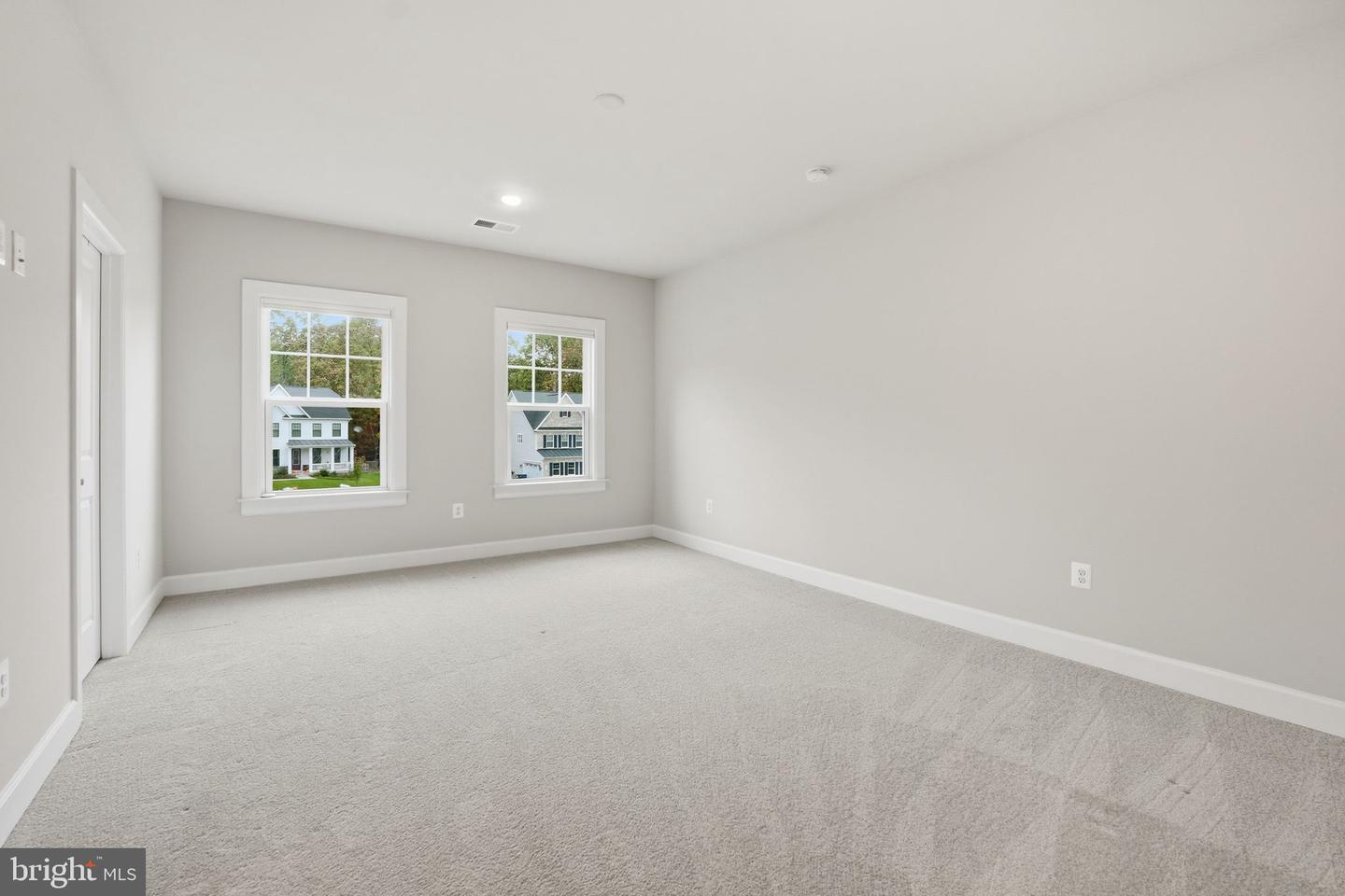 10914 CANTERBURY CT, SPOTSYLVANIA, Virginia 22551, 5 Bedrooms Bedrooms, ,5 BathroomsBathrooms,Residential,For sale,10914 CANTERBURY CT,VASP2037340 MLS # VASP2037340