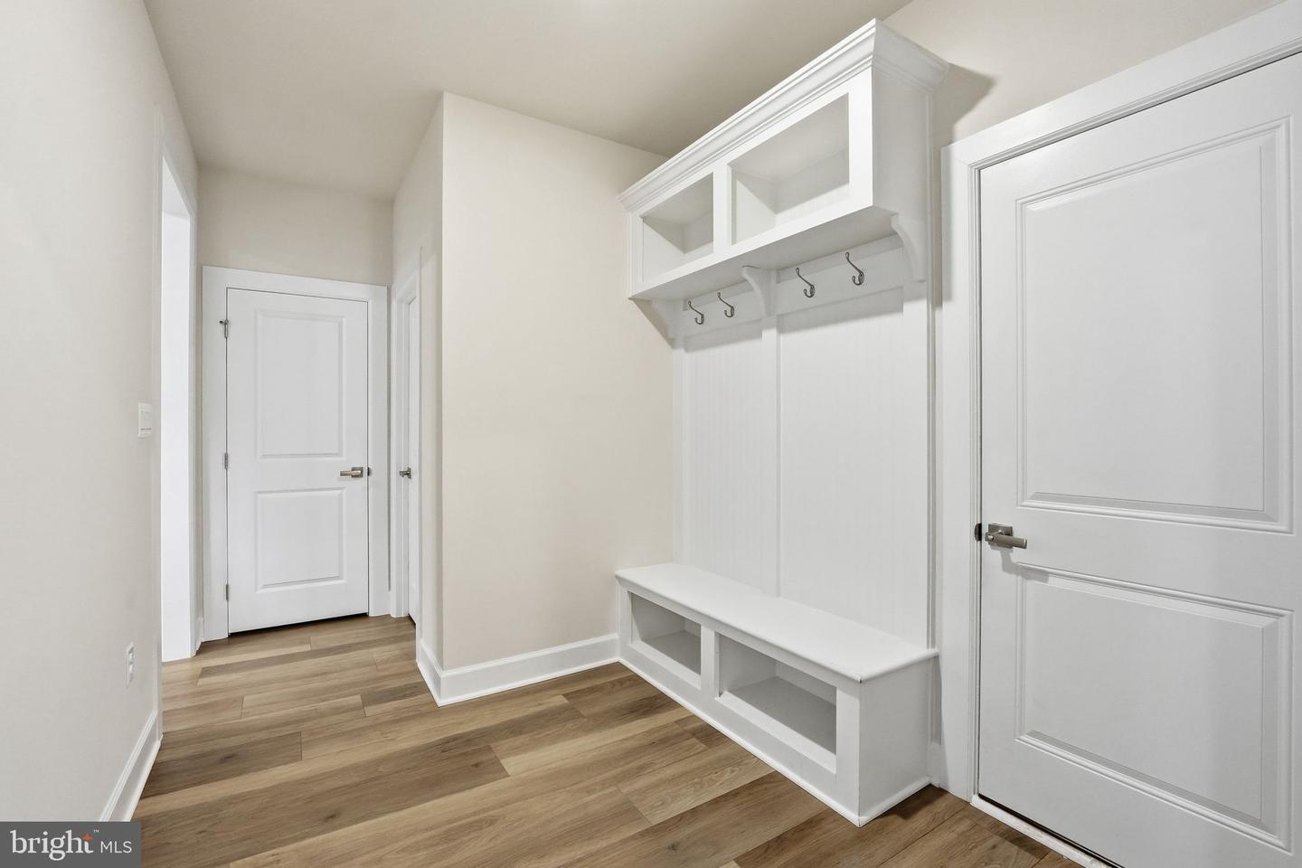 10914 CANTERBURY CT, SPOTSYLVANIA, Virginia 22551, 5 Bedrooms Bedrooms, ,5 BathroomsBathrooms,Residential,For sale,10914 CANTERBURY CT,VASP2037340 MLS # VASP2037340