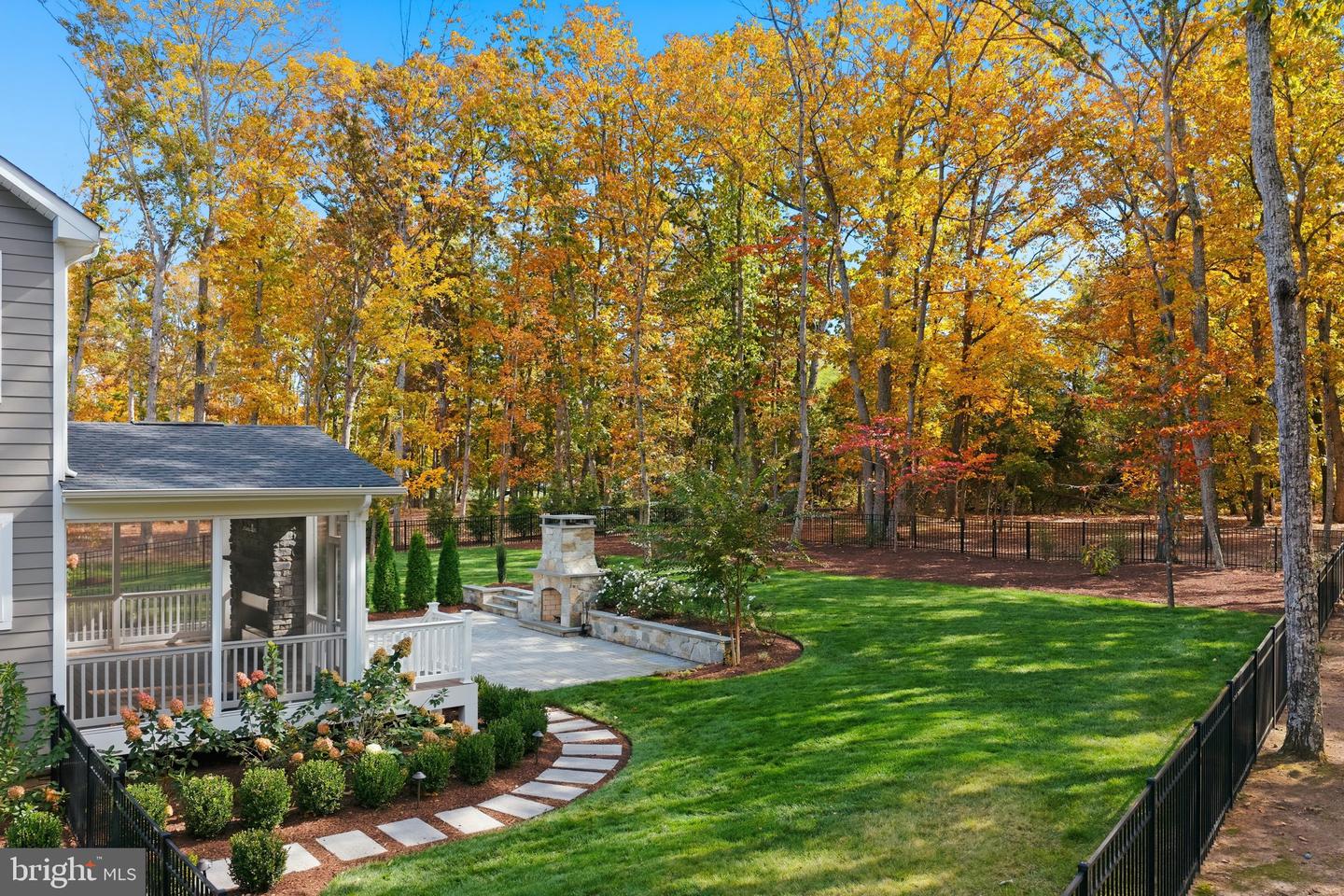 10914 CANTERBURY CT, SPOTSYLVANIA, Virginia 22551, 5 Bedrooms Bedrooms, ,5 BathroomsBathrooms,Residential,For sale,10914 CANTERBURY CT,VASP2037340 MLS # VASP2037340