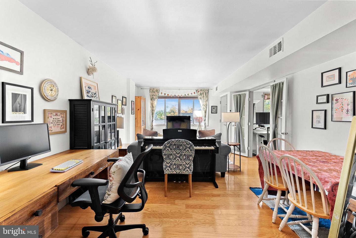 5340 HOLMES RUN PKWY #400, ALEXANDRIA, Virginia 22304, 1 Bedroom Bedrooms, ,1 BathroomBathrooms,Residential,For sale,5340 HOLMES RUN PKWY #400,VAAX2051336 MLS # VAAX2051336