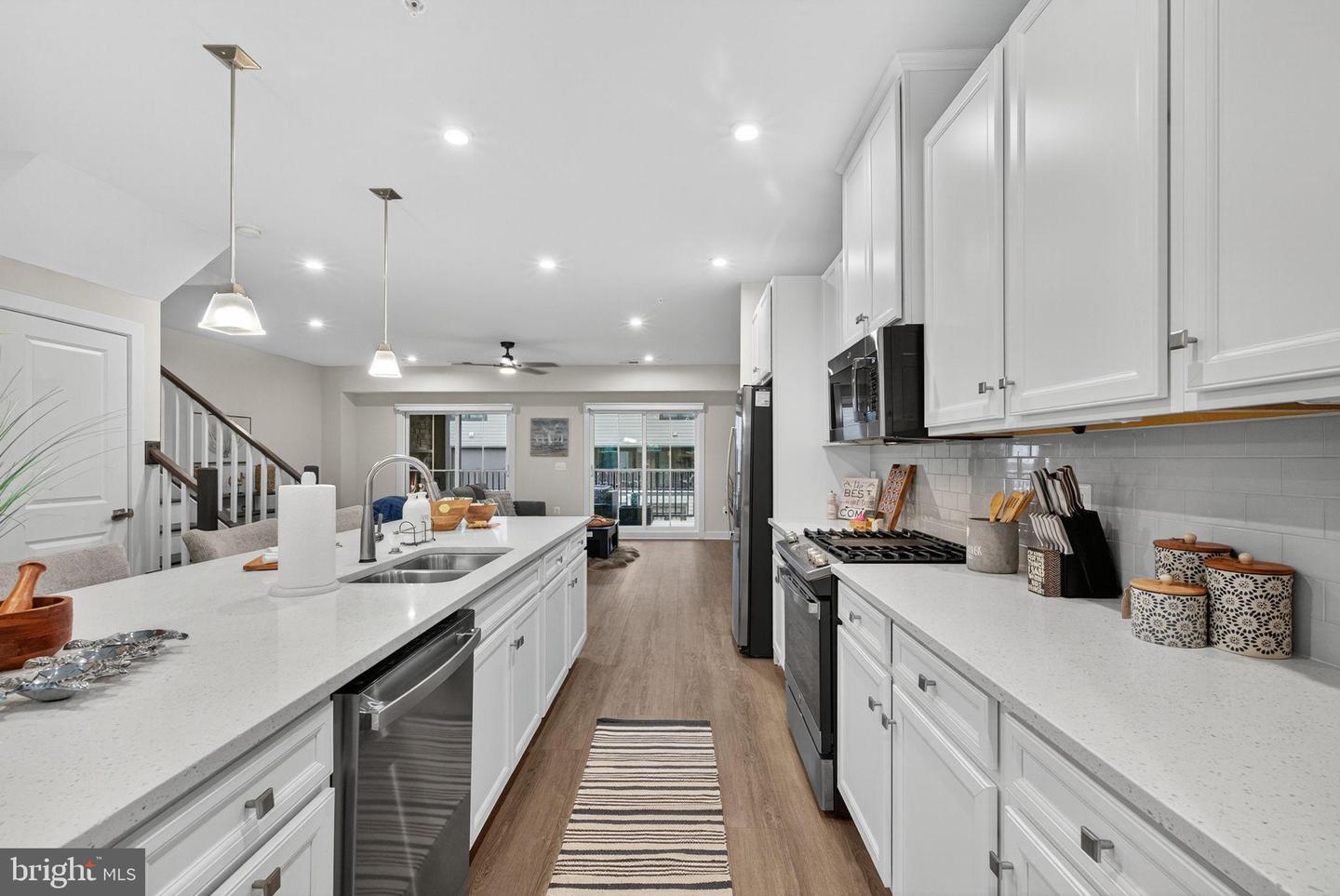 17454 SOUTHERN SHORES DR, DUMFRIES, Virginia 22026, 3 Bedrooms Bedrooms, ,2 BathroomsBathrooms,Residential,For sale,17454 SOUTHERN SHORES DR,VAPW2107052 MLS # VAPW2107052