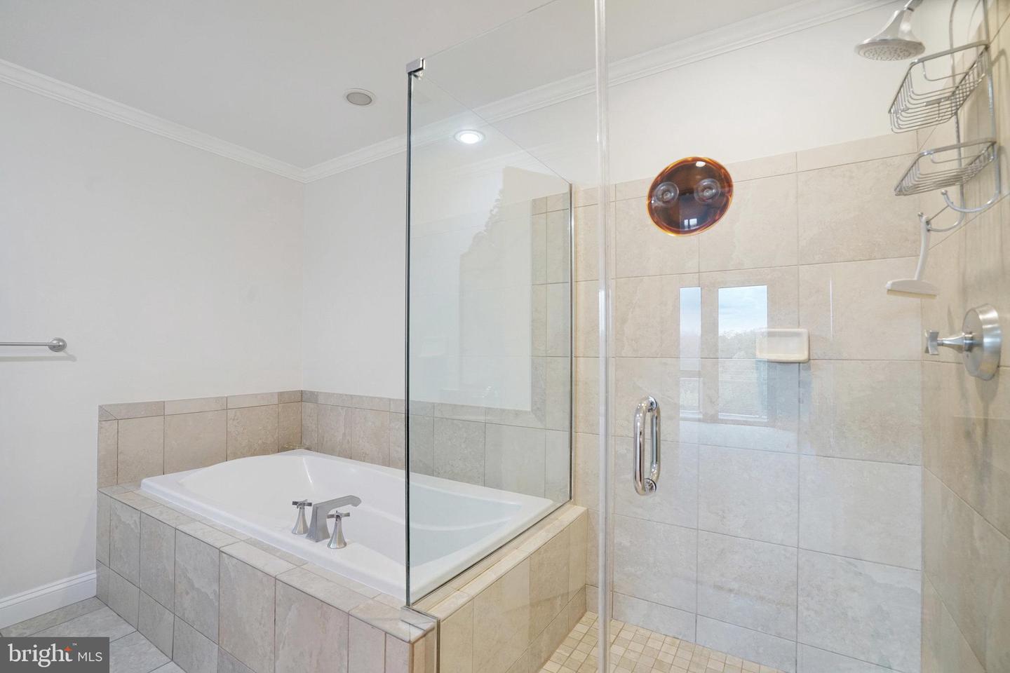 513 W BROAD ST #702, FALLS CHURCH, Virginia 22046, 2 Bedrooms Bedrooms, ,2 BathroomsBathrooms,Residential,For sale,513 W BROAD ST #702,VAFA2003408 MLS # VAFA2003408