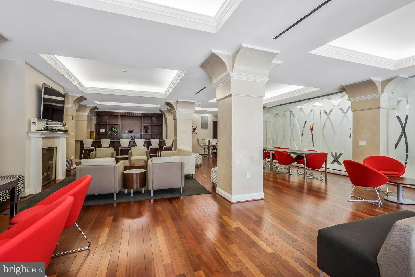 513 W BROAD ST #702, FALLS CHURCH, Virginia 22046, 2 Bedrooms Bedrooms, ,2 BathroomsBathrooms,Residential,For sale,513 W BROAD ST #702,VAFA2003408 MLS # VAFA2003408