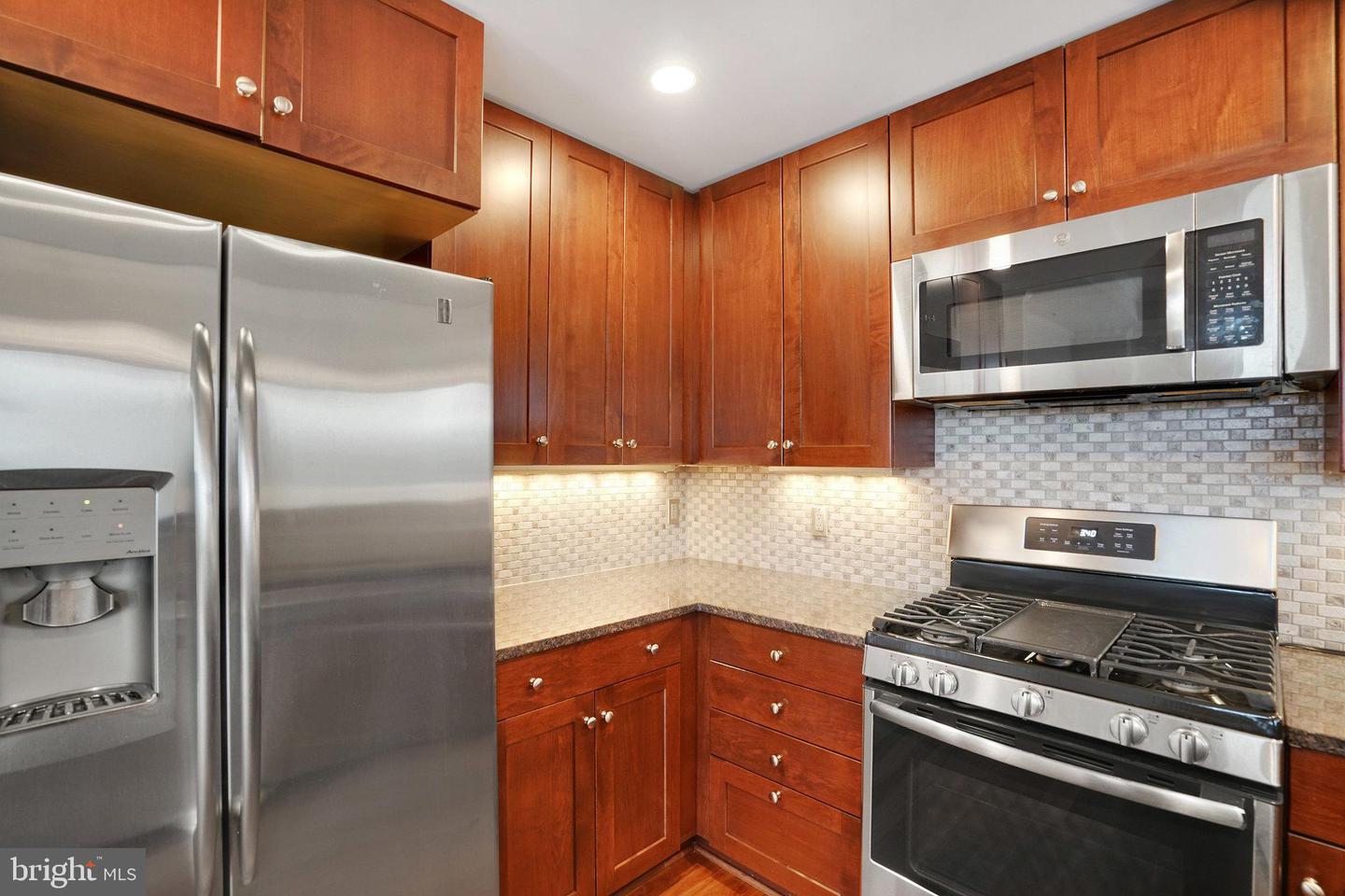 513 W BROAD ST #702, FALLS CHURCH, Virginia 22046, 2 Bedrooms Bedrooms, ,2 BathroomsBathrooms,Residential,For sale,513 W BROAD ST #702,VAFA2003408 MLS # VAFA2003408