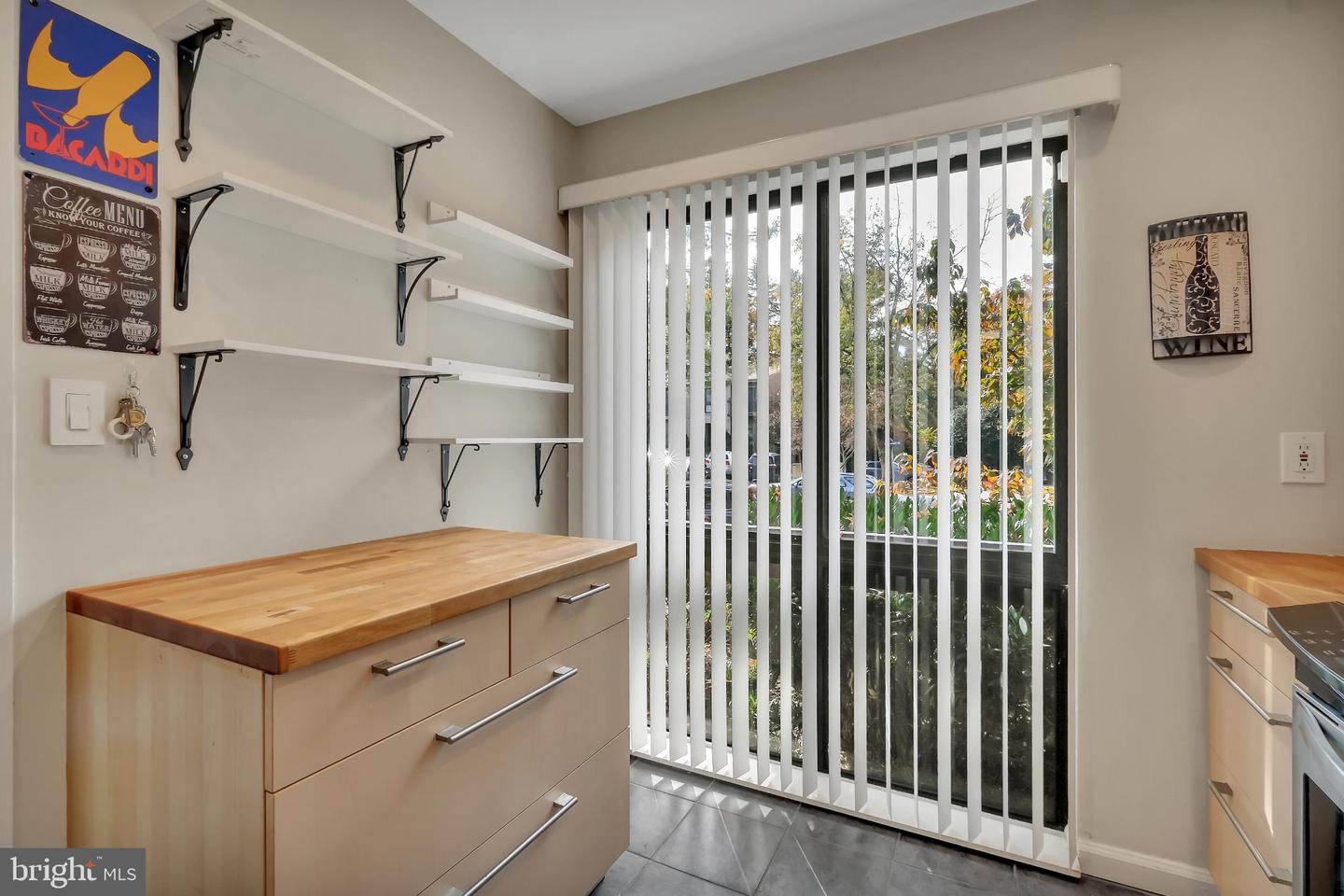 11604 IVYSTONE CT #06, RESTON, Virginia 20191, 3 Bedrooms Bedrooms, 9 Rooms Rooms,4 BathroomsBathrooms,Residential,For sale,11604 IVYSTONE CT #06,VAFX2277130 MLS # VAFX2277130