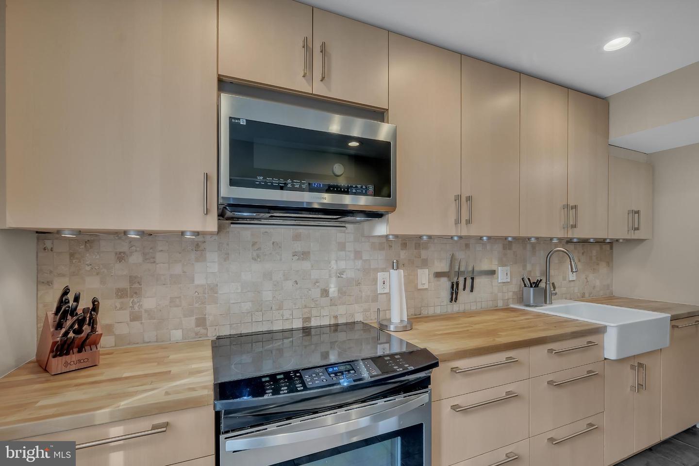 11604 IVYSTONE CT #06, RESTON, Virginia 20191, 3 Bedrooms Bedrooms, 9 Rooms Rooms,4 BathroomsBathrooms,Residential,For sale,11604 IVYSTONE CT #06,VAFX2277130 MLS # VAFX2277130