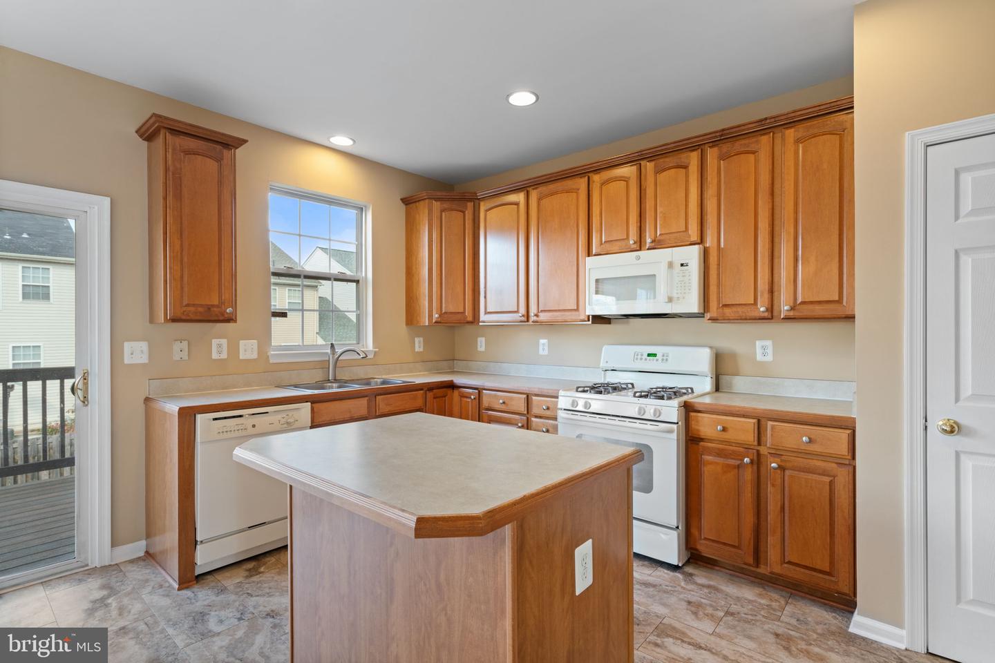 111 DOUGLAS DR, STAFFORD, Virginia 22554, 4 Bedrooms Bedrooms, ,3 BathroomsBathrooms,Residential,For sale,111 DOUGLAS DR,VAST2043944 MLS # VAST2043944