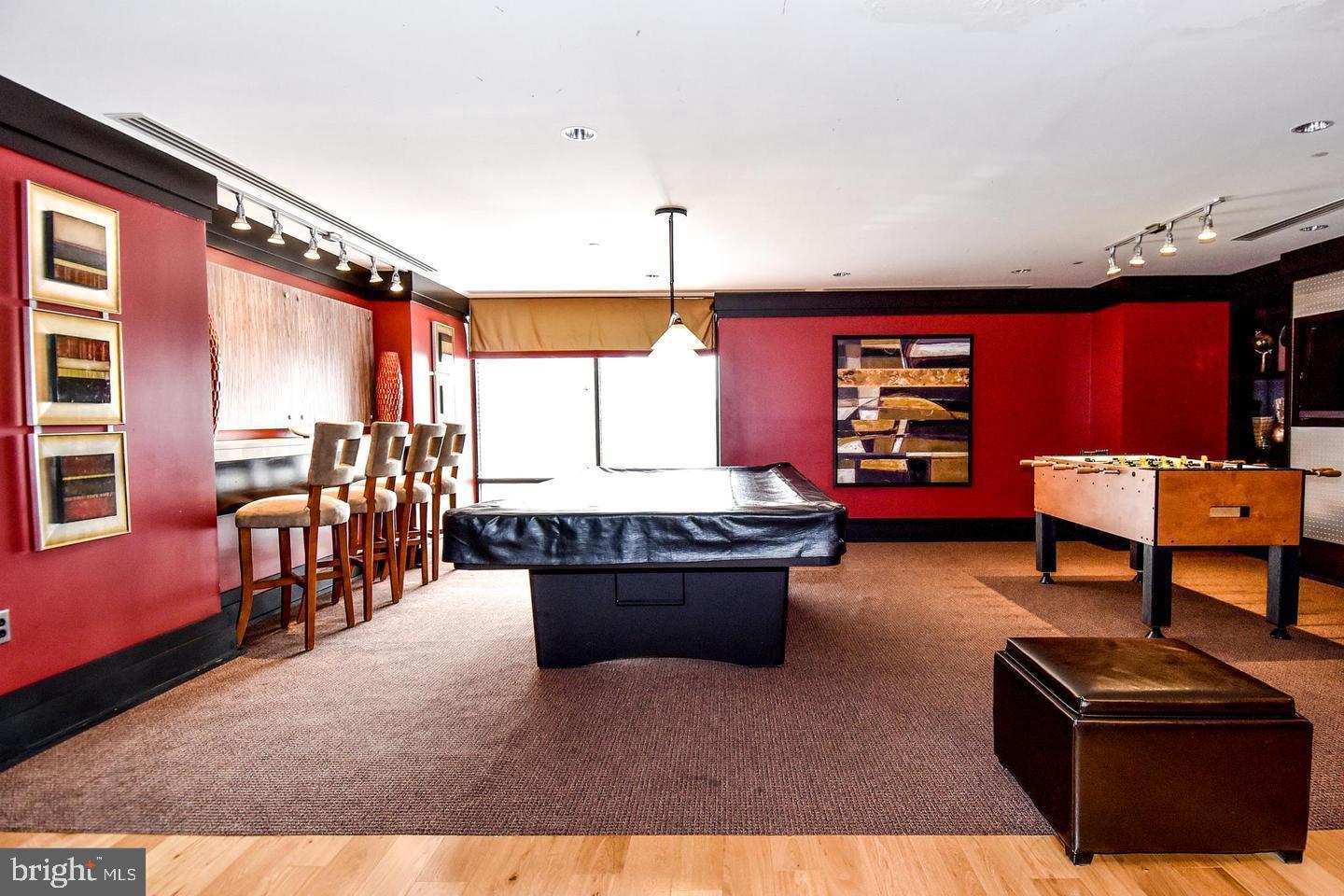 4500 S FOUR MILE RUN DR #1218, ARLINGTON, Virginia 22204, 2 Bedrooms Bedrooms, ,2 BathroomsBathrooms,Residential,For sale,4500 S FOUR MILE RUN DR #1218,VAAR2065604 MLS # VAAR2065604