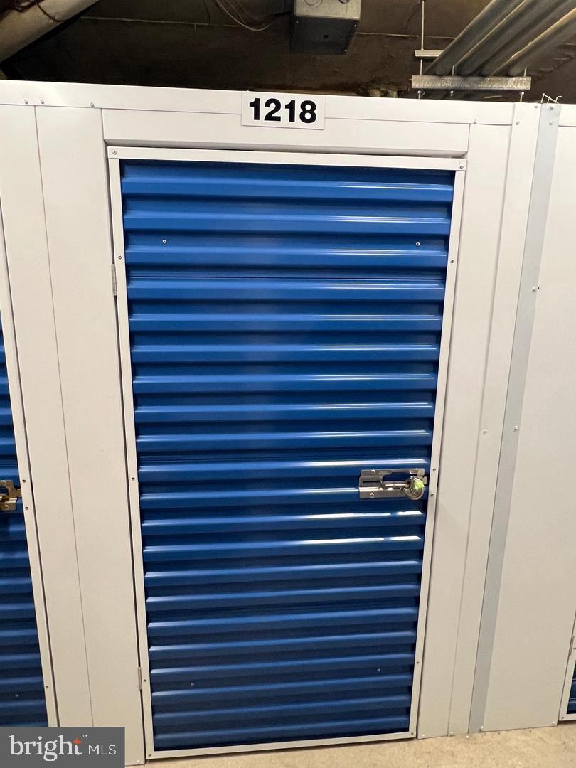 4500 S FOUR MILE RUN DR #1218, ARLINGTON, Virginia 22204, 2 Bedrooms Bedrooms, ,2 BathroomsBathrooms,Residential,For sale,4500 S FOUR MILE RUN DR #1218,VAAR2065604 MLS # VAAR2065604