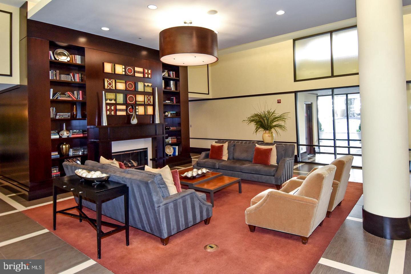 4500 S FOUR MILE RUN DR #1218, ARLINGTON, Virginia 22204, 2 Bedrooms Bedrooms, ,2 BathroomsBathrooms,Residential,For sale,4500 S FOUR MILE RUN DR #1218,VAAR2065604 MLS # VAAR2065604