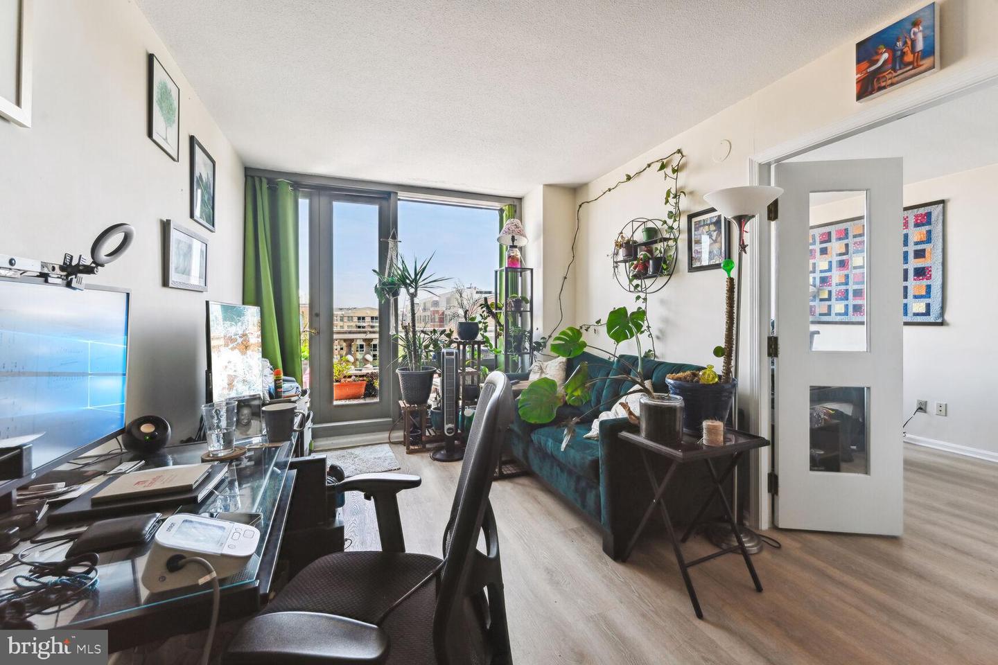 701 PENNSYLVANIA AVE NW #PH4, WASHINGTON, District Of Columbia 20004, 1 Bedroom Bedrooms, ,1 BathroomBathrooms,Residential,For sale,701 PENNSYLVANIA AVE NW #PH4,DCDC2229874 MLS # DCDC2229874