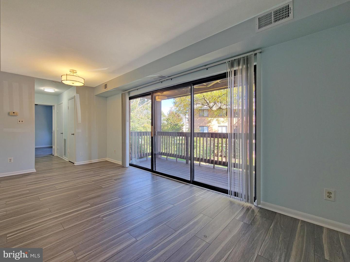 7602 SAVANNAH ST #204, FALLS CHURCH, Virginia 22043, 1 Bedroom Bedrooms, ,1 BathroomBathrooms,Residential,For sale,7602 SAVANNAH ST #204,VAFX2277184 MLS # VAFX2277184 7602 SAVANNAH ST #204, FALLS CHURCH, Virginia 22043, 1 Bedroom Bedrooms, ,1 BathroomBathrooms,Residential,For sale,7602 SAVANNAH ST #204,VAFX2277184 MLS # VAFX2277184