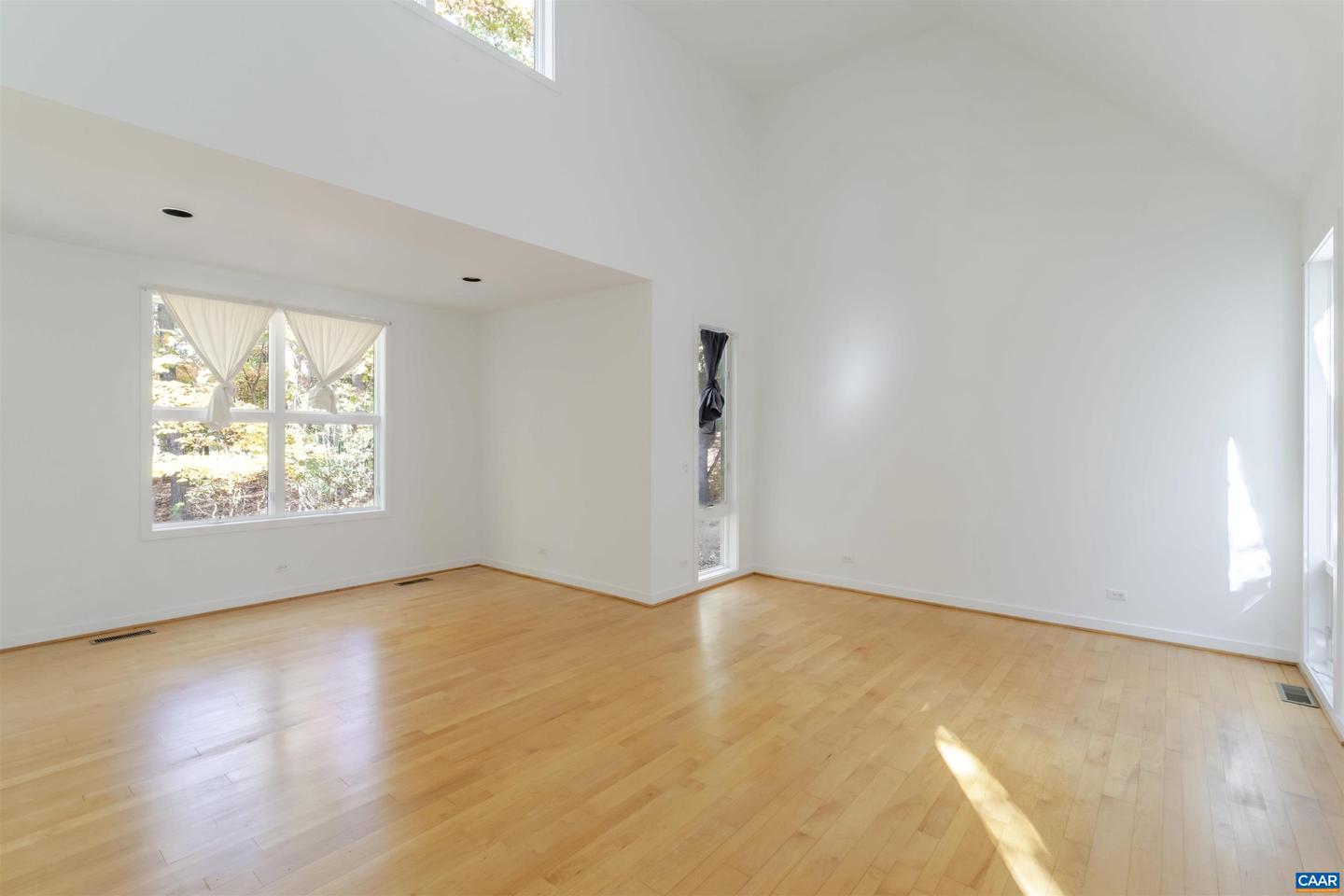 2990 BEAU MONT FARM RD, CHARLOTTESVILLE, Virginia 22901, 3 Bedrooms Bedrooms, ,2 BathroomsBathrooms,Residential,For sale,2990 BEAU MONT FARM RD,670607 MLS # 670607