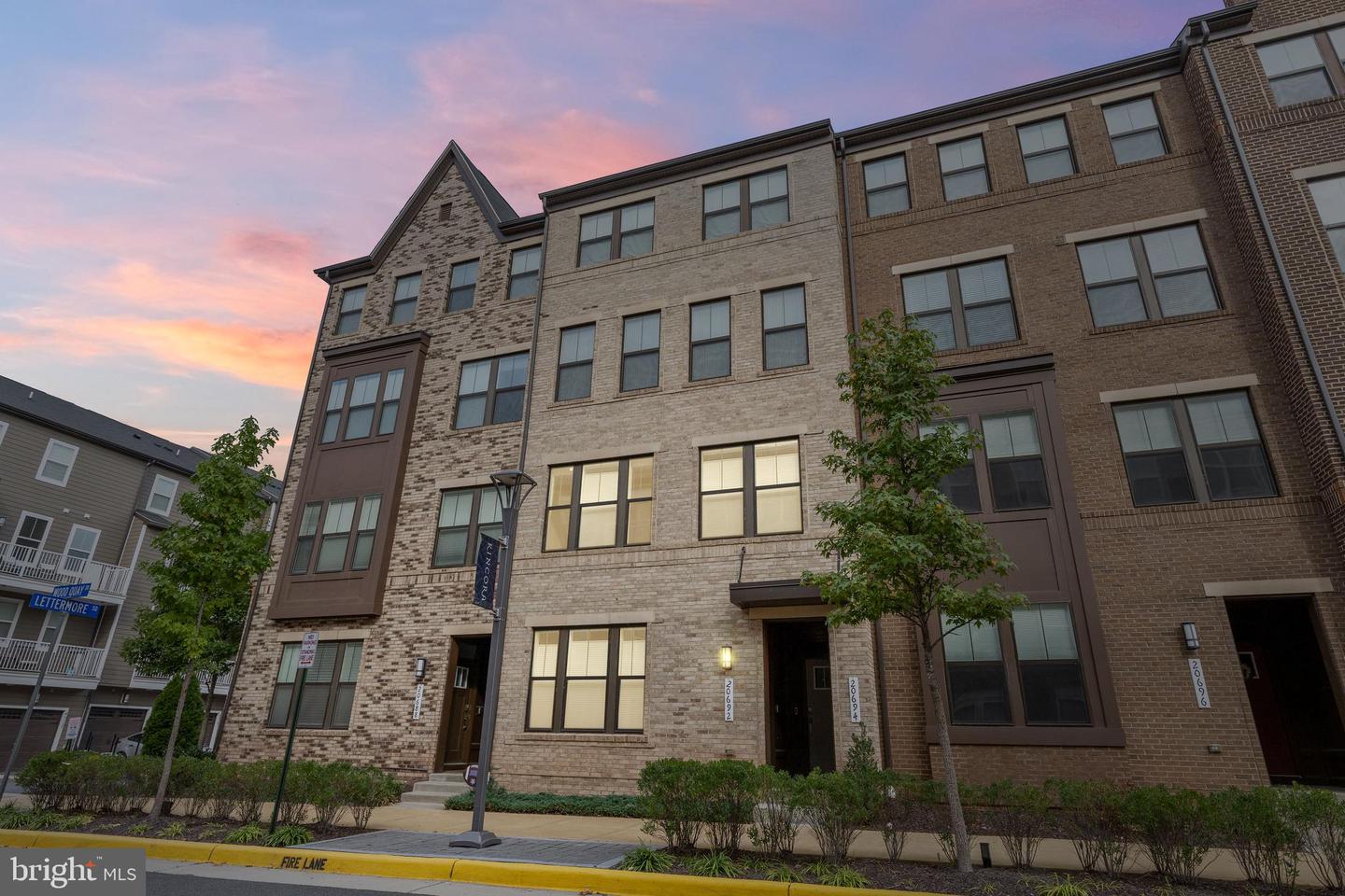 20692 WOOD QUAY, DULLES, Virginia 20166, 3 Bedrooms Bedrooms, ,2 BathroomsBathrooms,Residential,For sale,20692 WOOD QUAY,VALO2110324 MLS # VALO2110324