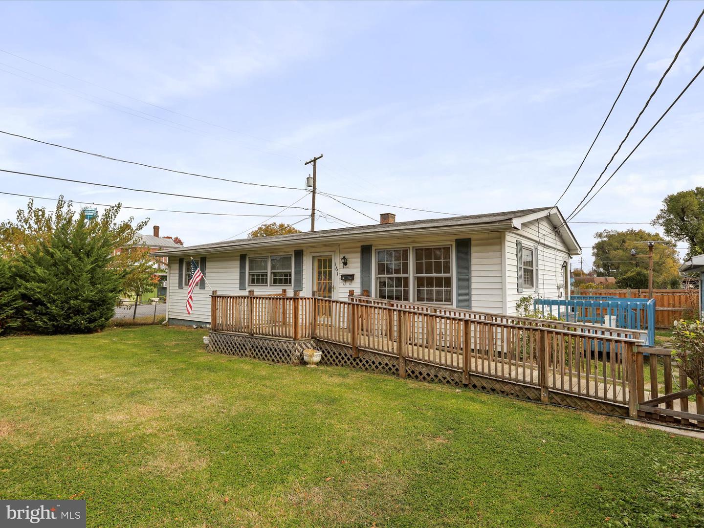 161 S FORT ST, STRASBURG, Virginia 22657, 3 Bedrooms Bedrooms, ,1 BathroomBathrooms,Residential,For sale,161 S FORT ST,VASH2012904 MLS # VASH2012904