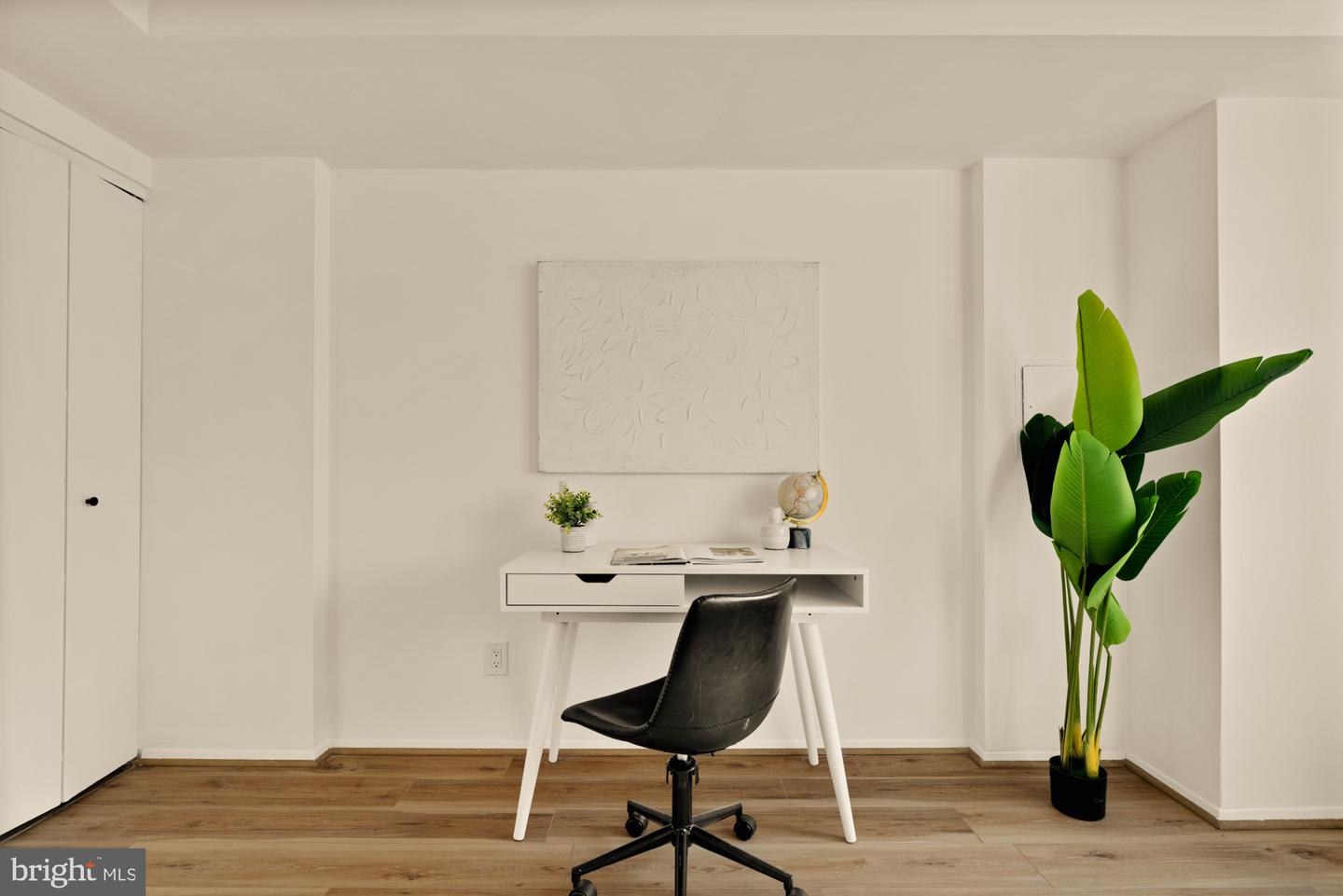 1245 13TH ST NW #907, WASHINGTON, District Of Columbia 20005, 1 Bedroom Bedrooms, ,1 BathroomBathrooms,Residential,For sale,1245 13TH ST NW #907,DCDC2229664 MLS # DCDC2229664