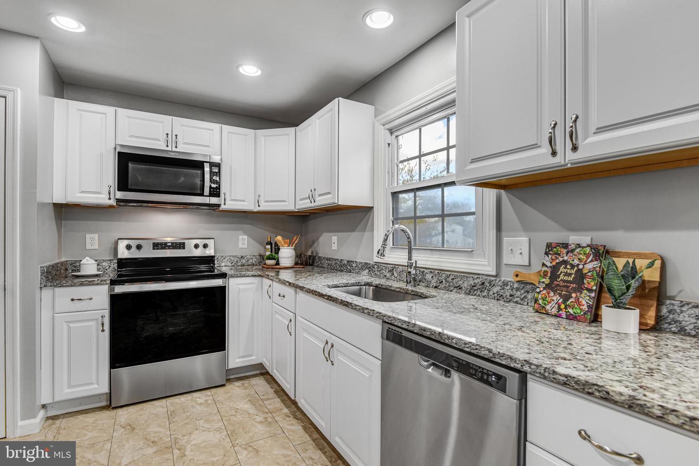 8468 BATTLE CT, MANASSAS, Virginia 20110, 3 Bedrooms Bedrooms, ,2 BathroomsBathrooms,Residential,For sale,8468 BATTLE CT,VAMN2009606 MLS # VAMN2009606