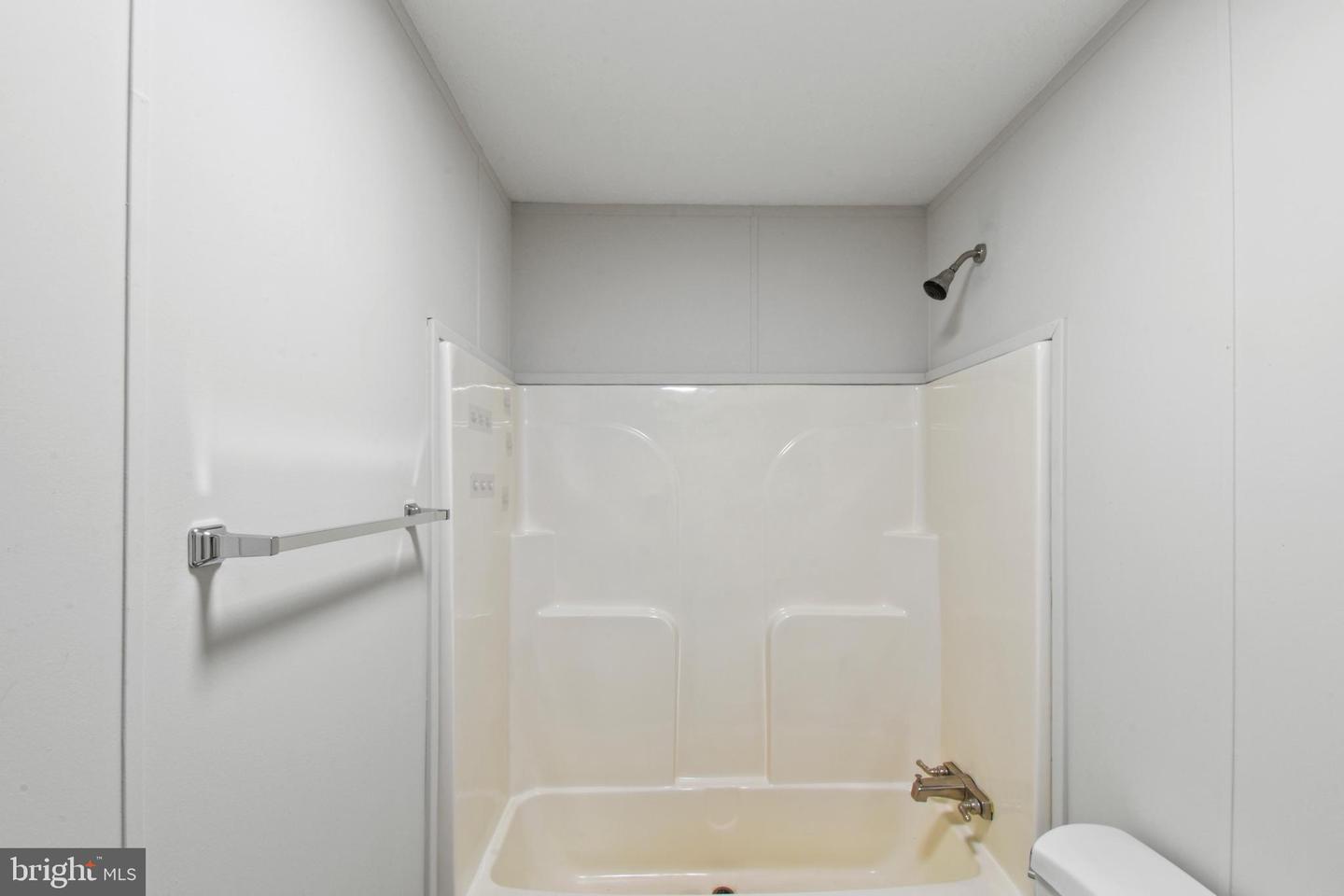 3164 JAMES BRANCH RD, ROCKINGHAM, Virginia 22802, 3 Bedrooms Bedrooms, ,2 BathroomsBathrooms,Residential,For sale,3164 JAMES BRANCH RD,VARO2002678 MLS # VARO2002678