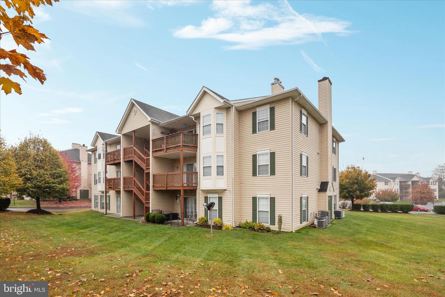 157 BROOKLAND TERRACE #11, WINCHESTER, Virginia 22602, 2 Bedrooms Bedrooms, ,2 BathroomsBathrooms,Residential,For sale,157 BROOKLAND TERRACE #11,VAFV2037772 MLS # VAFV2037772