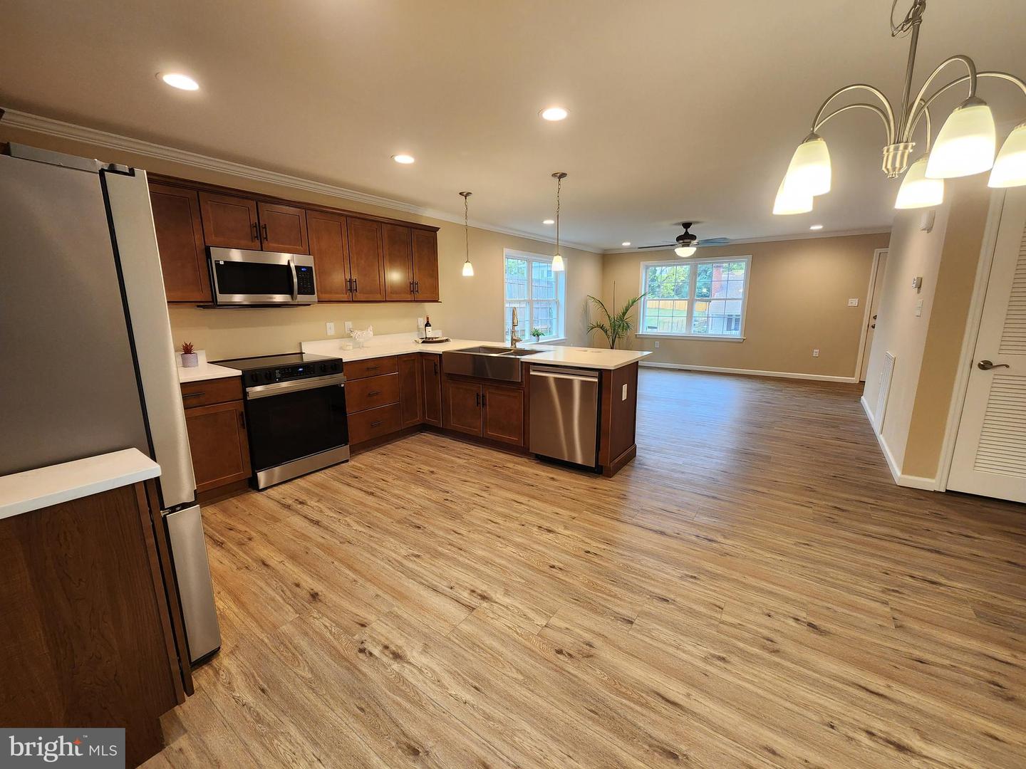 171 N MADISON ST, ORANGE, Virginia 22960, 3 Bedrooms Bedrooms, ,2 BathroomsBathrooms,Residential,For sale,171 N MADISON ST,VAOR2012712 MLS # VAOR2012712